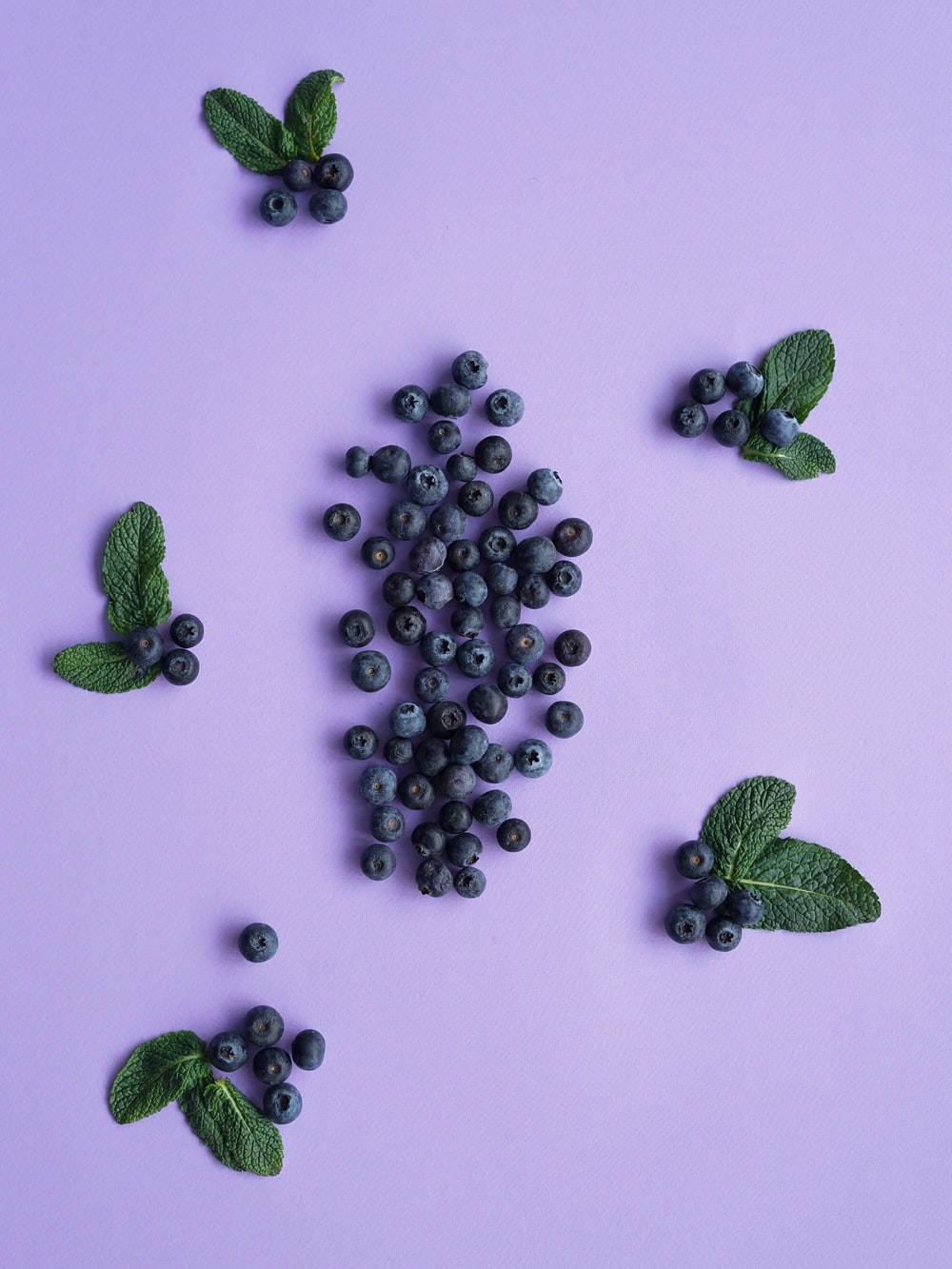 blueberries, aesthetic purple arrangement, mint leaves, HD Phone Wallpaper