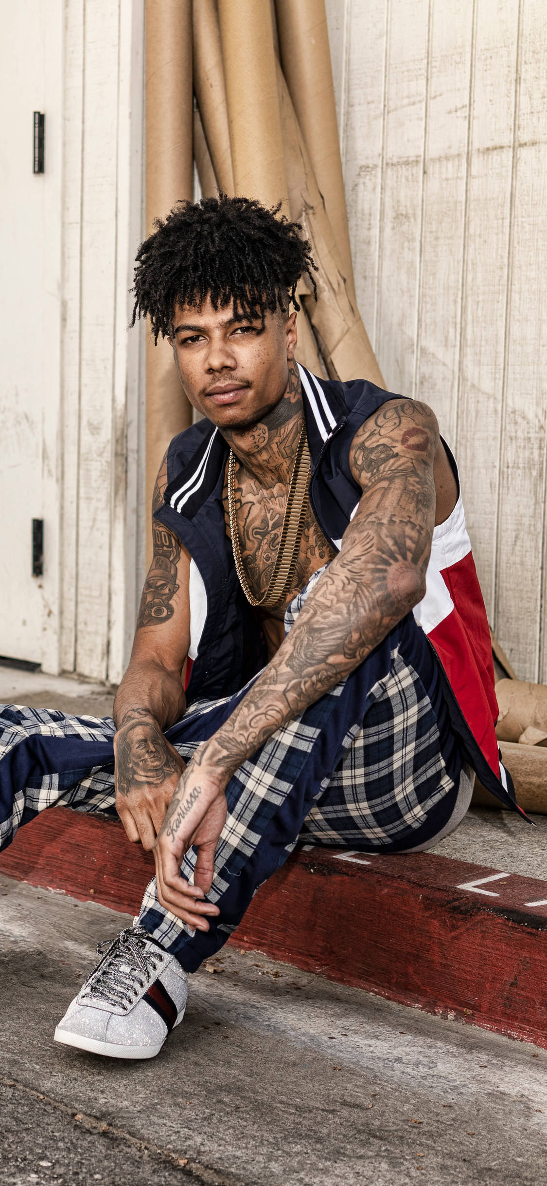 Blueface, curly hair, red curb, Full HD Phone Wallpaper