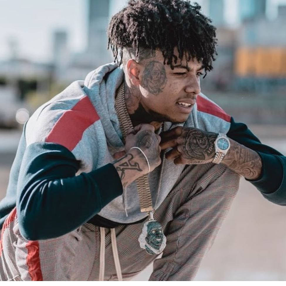 Blueface, squatting, tattooed man, SD Desktop Wallpaper