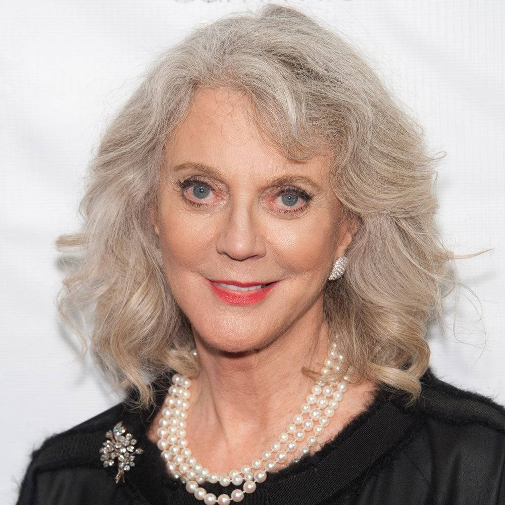 Blythe Danner, silver-gray wavy hair, black outfit, SD Desktop Wallpaper
