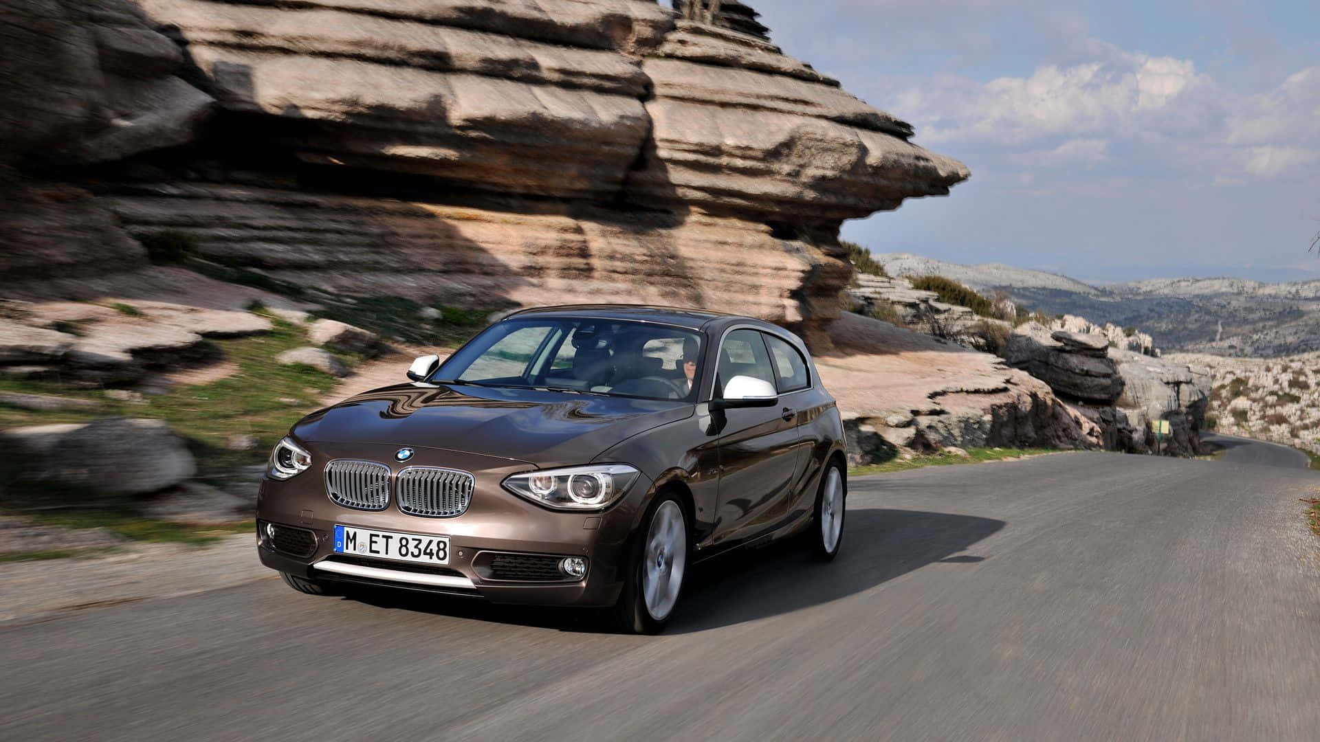 BMW 1 Series, brown, winding mountain road, Full HD Desktop Wallpaper