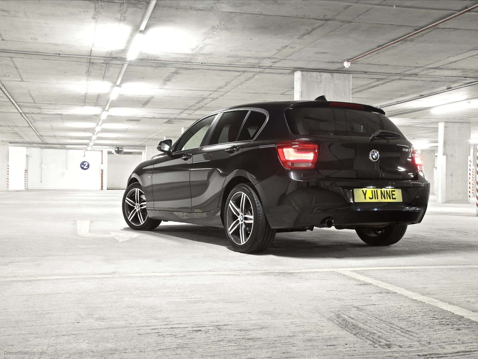 BMW 1 Series, black, hatchback, HD Desktop Wallpaper