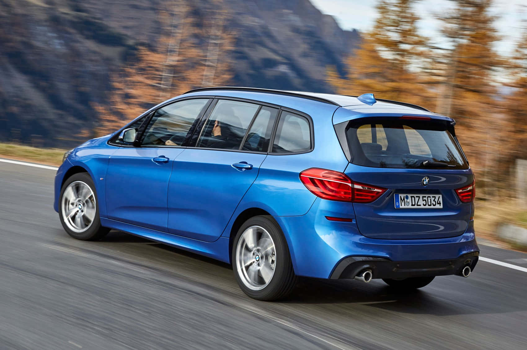 BMW 2 Series, vibrant blue, station wagon, HD Desktop Wallpaper