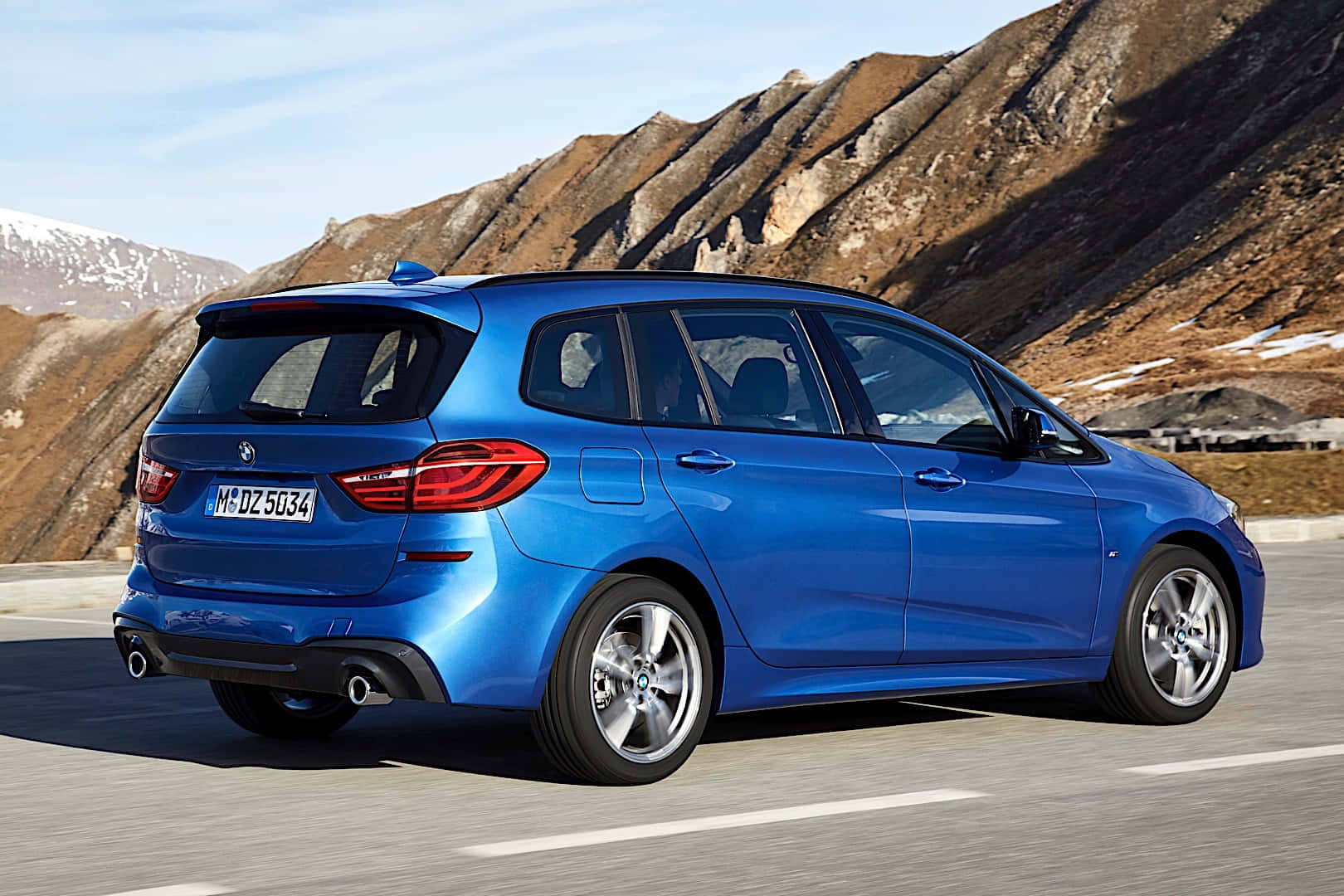 BMW 2 Series, vibrant blue, station wagon, HD Desktop Wallpaper
