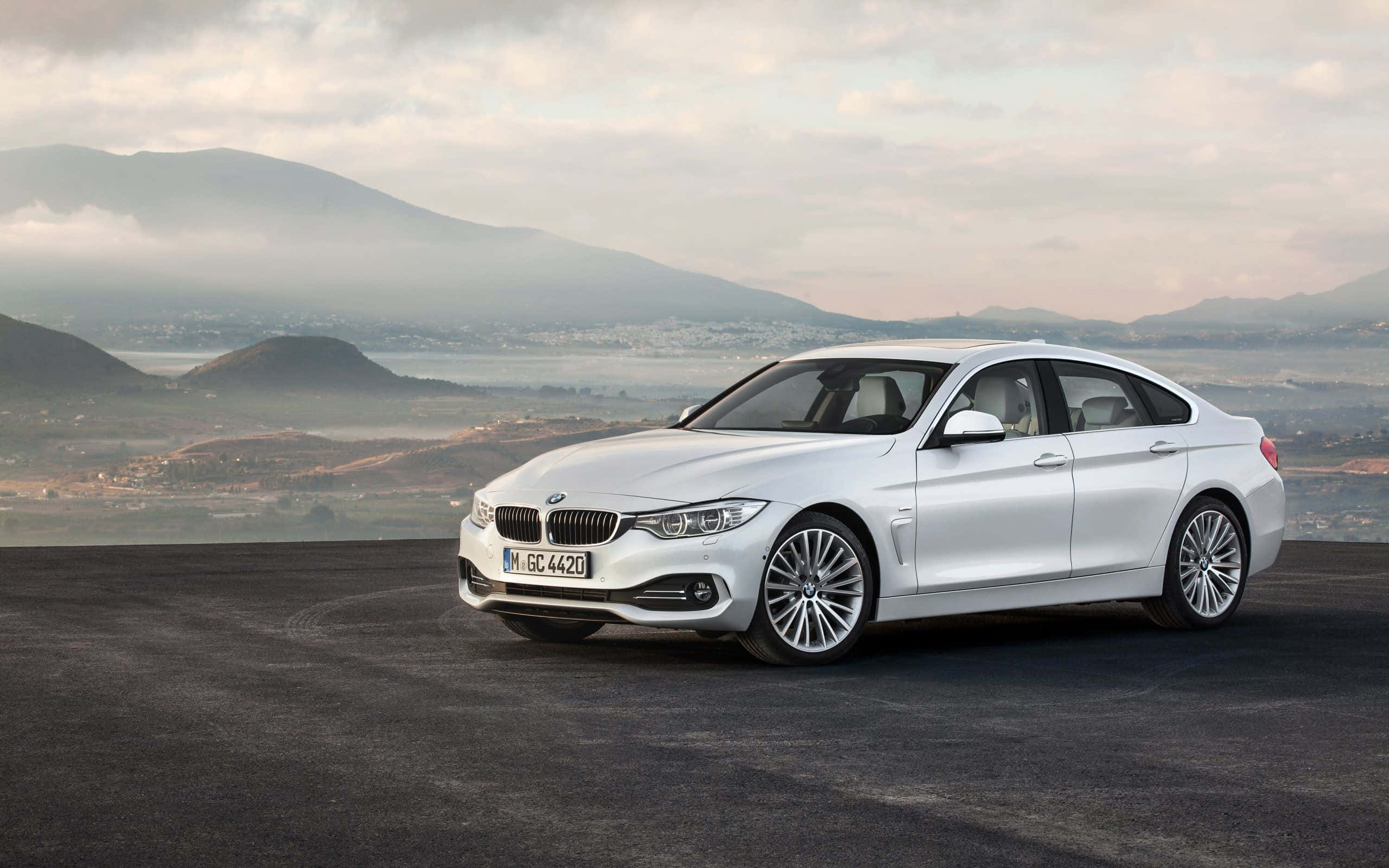 BMW 4 Series, white, dark overlook, 2K Desktop Wallpaper