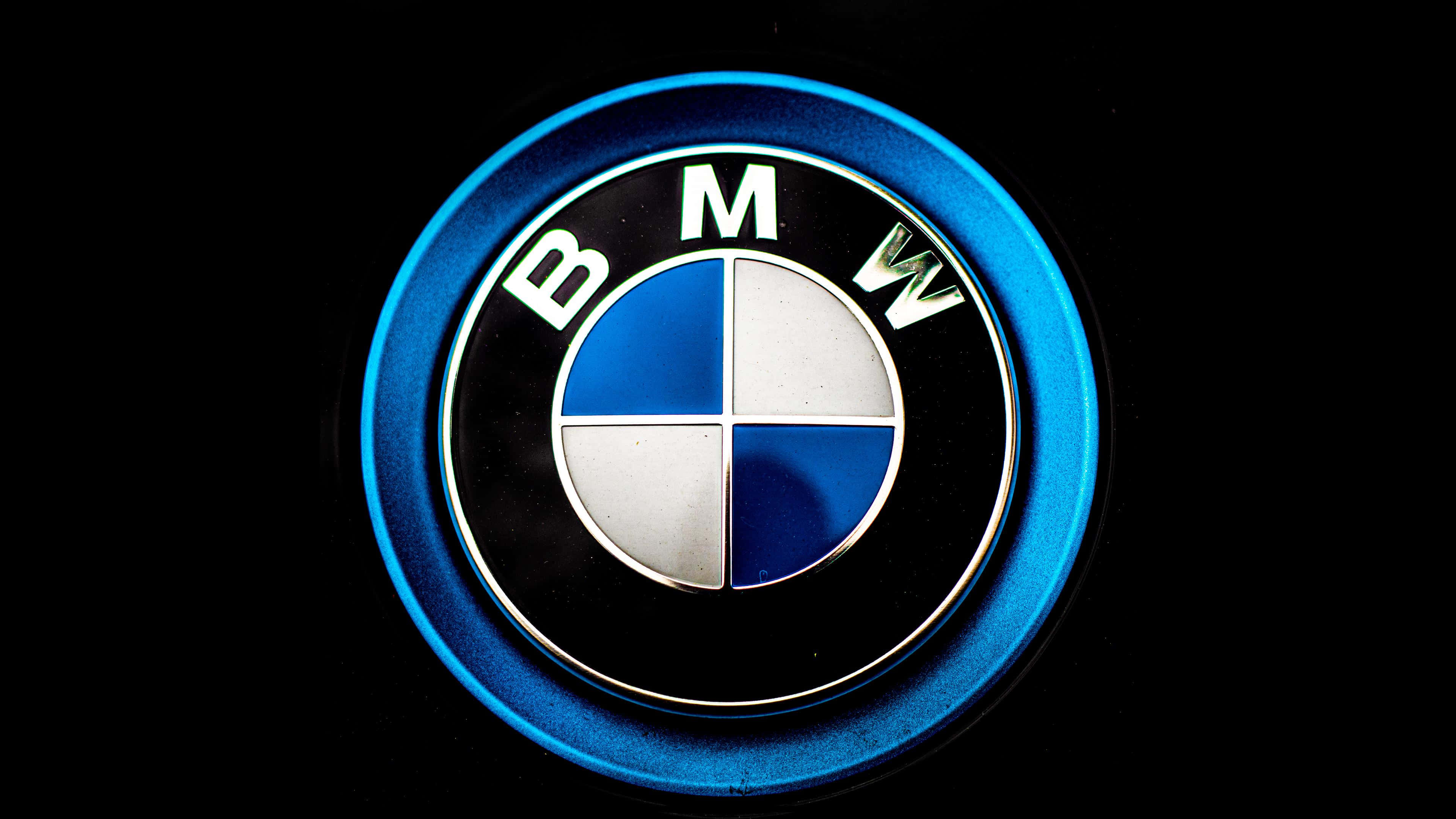 BMW Logo, glowing blue, metallic sheen, 4K Desktop Wallpaper