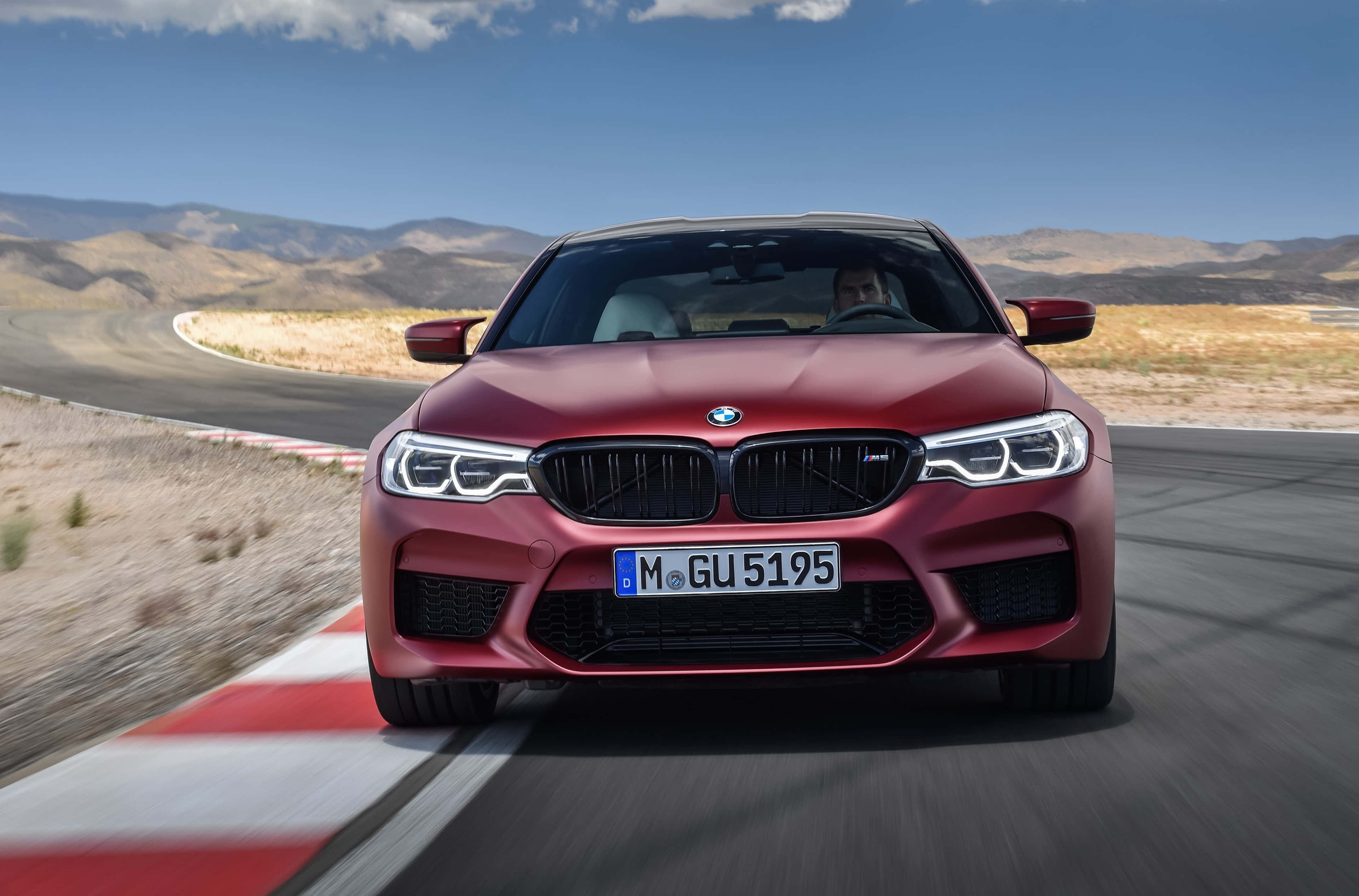 BMW M5, matte red, desert racetrack, 4K Desktop Wallpaper