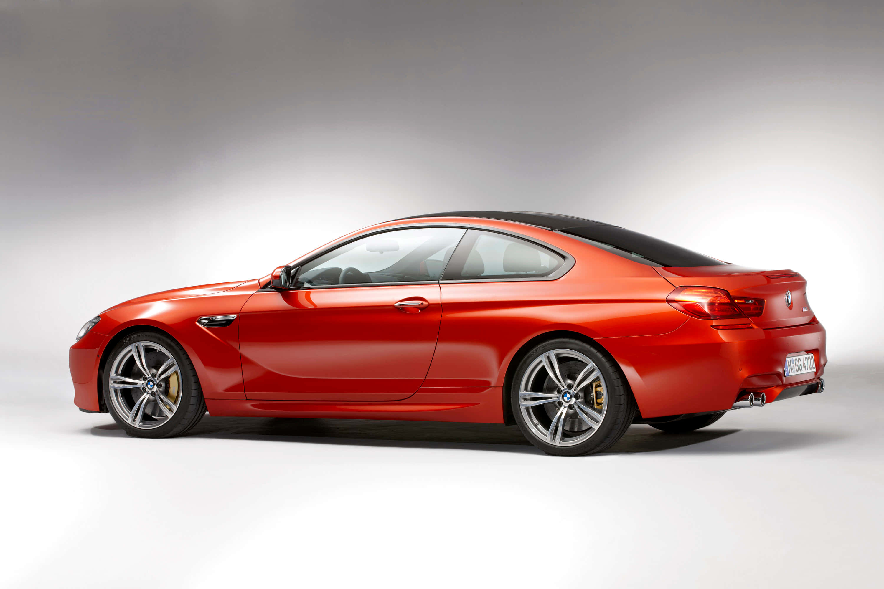 BMW M6, red, black roof, 2K Desktop Wallpaper
