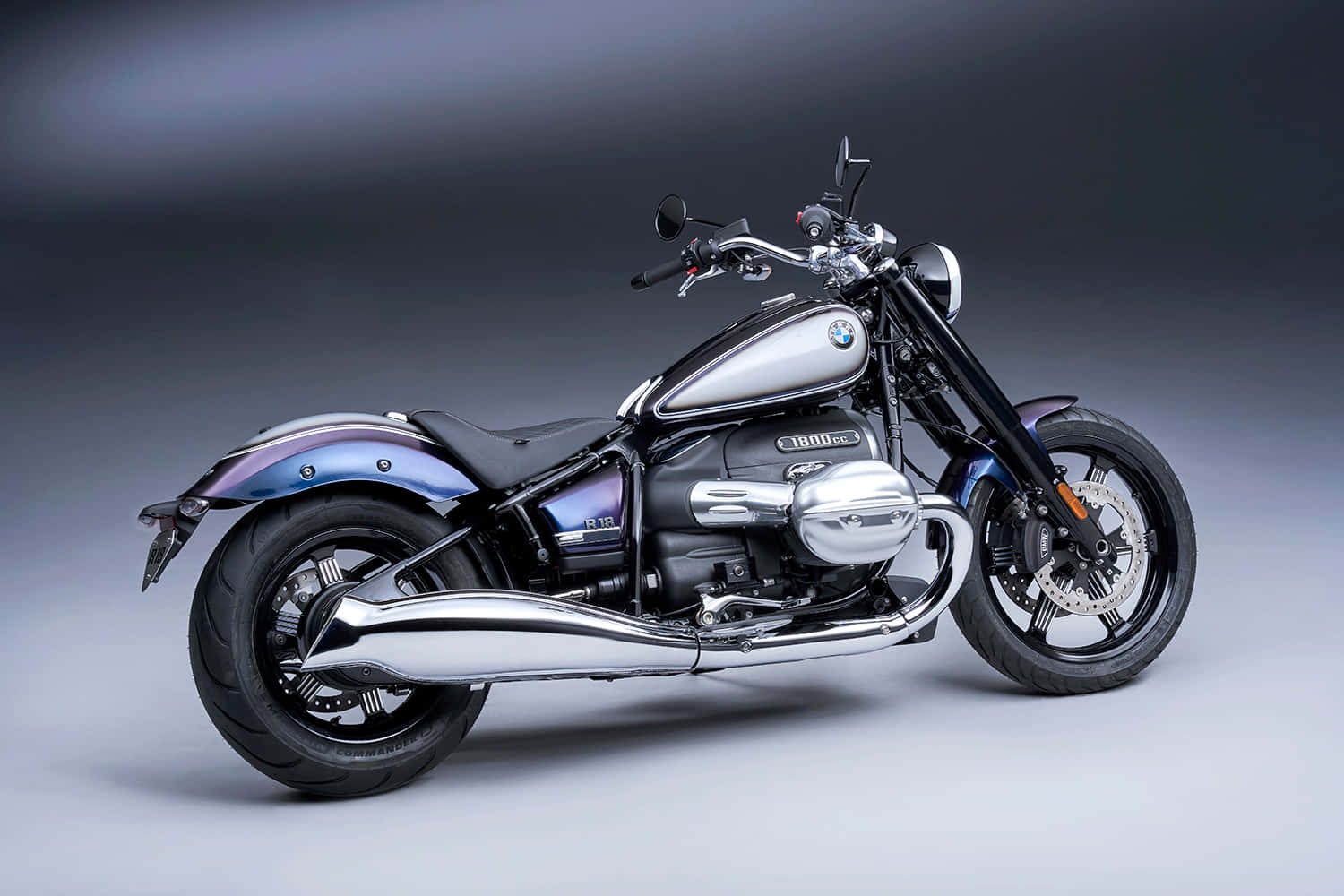 BMW R 18, chrome, iridescent blue accents, HD Desktop Wallpaper
