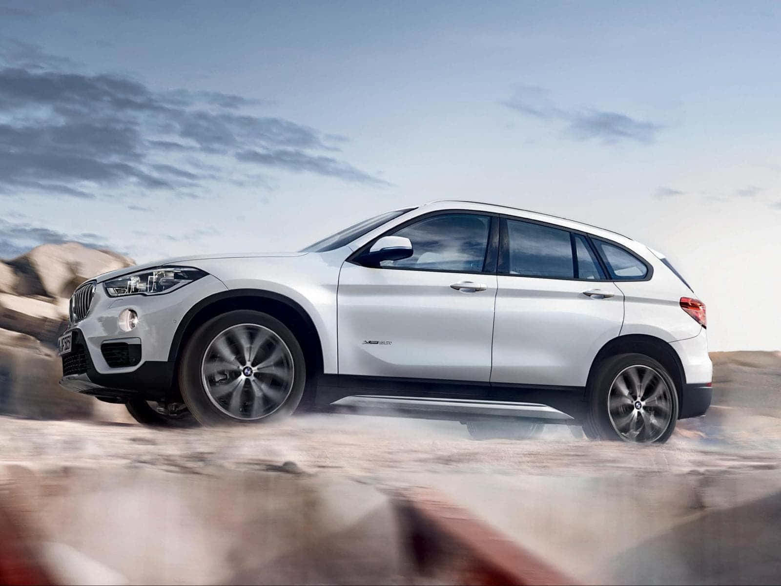 BMW X1, silver, dusty desert landscape, HD Desktop Wallpaper