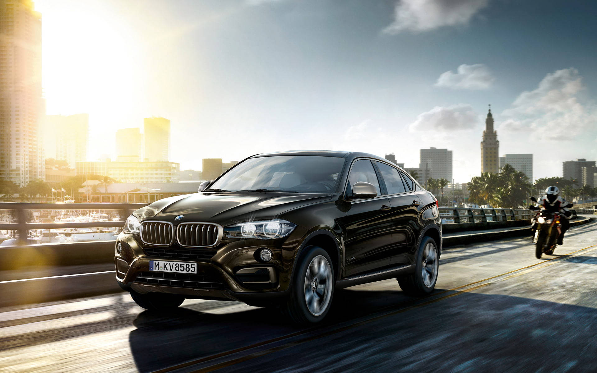 2019 BMW X6 M, black, sunlit bridge, Full HD Desktop Wallpaper