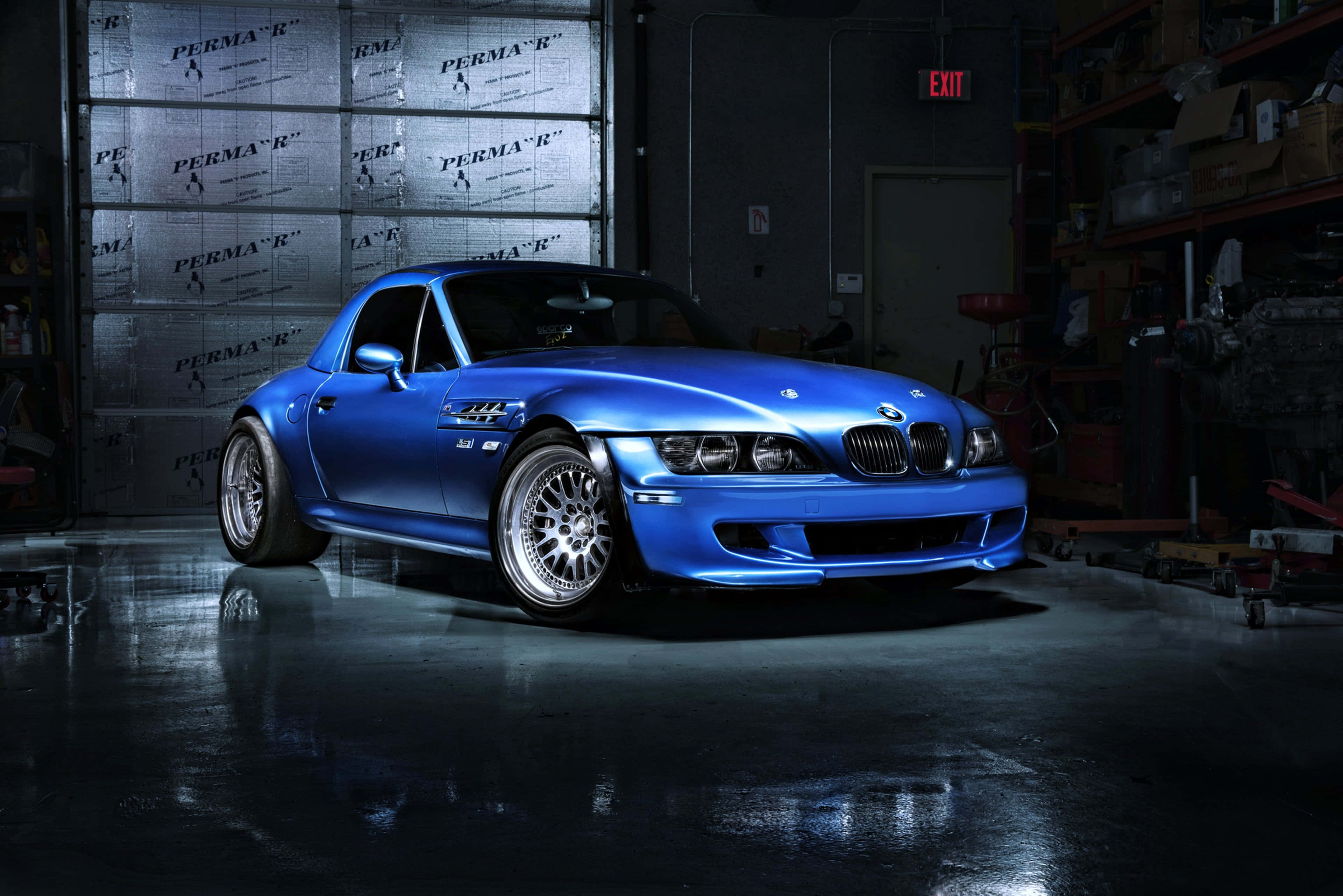 BMW Z3, glossy blue, spotlight, 4K Desktop Wallpaper