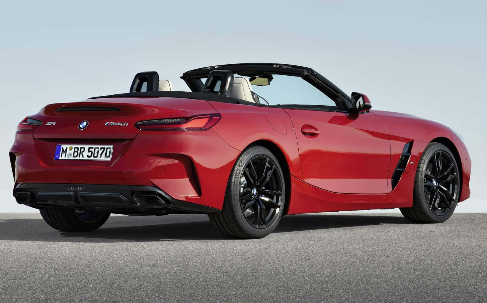 BMW Z4, red, black accents, HD Desktop Wallpaper