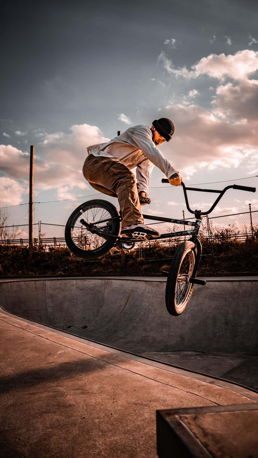 BMX, skatepark, concrete skate bowl, Full HD Phone Wallpaper