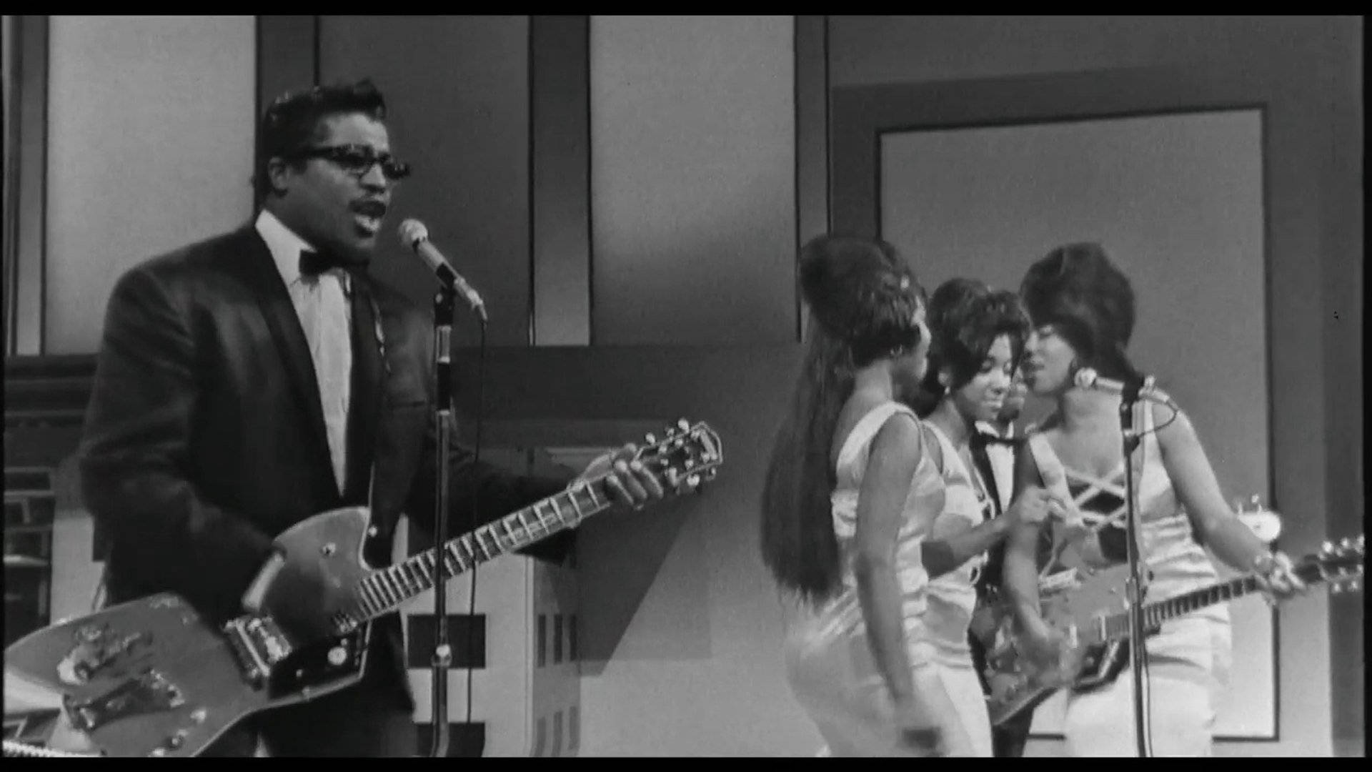 Bo Diddley, three women bandmates, guitar, Full HD Desktop Wallpaper