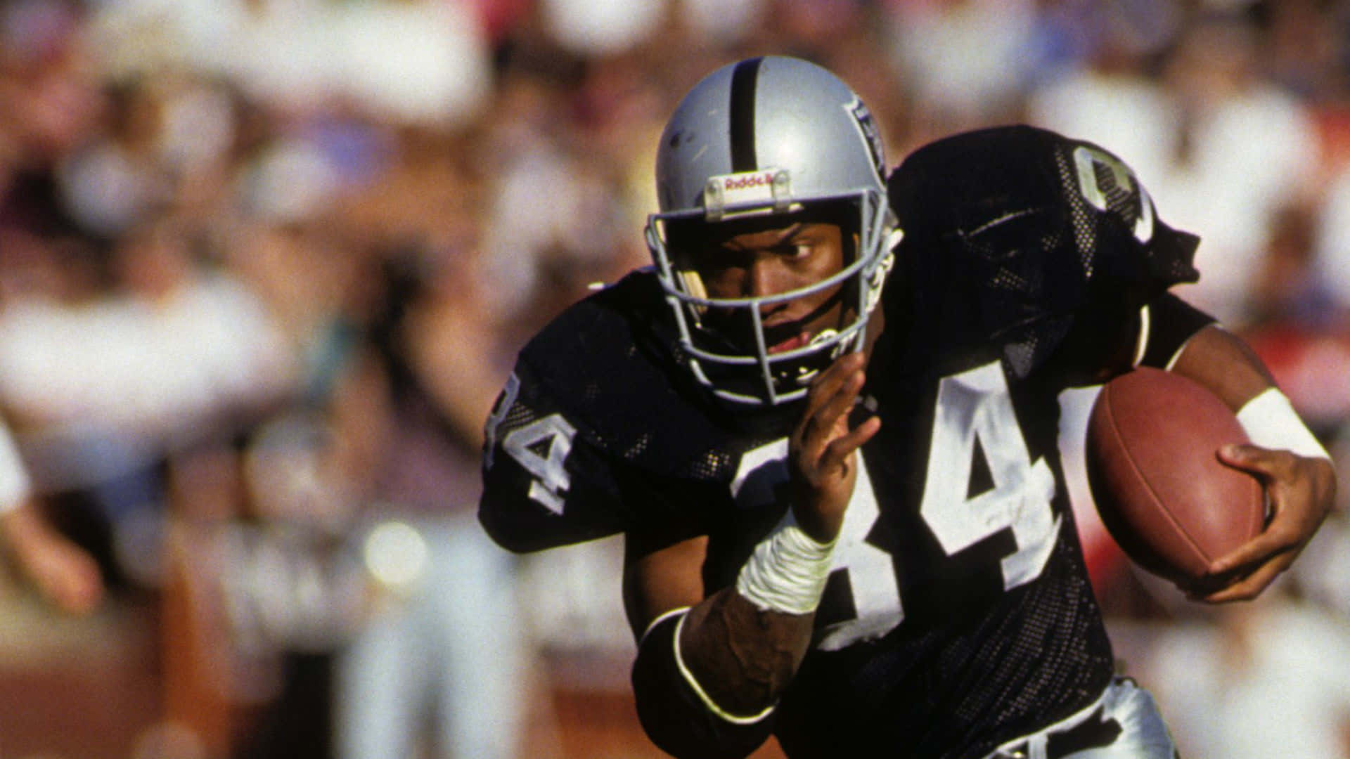 Bo Jackson, black and silver uniform, daytime game, Full HD Desktop Wallpaper