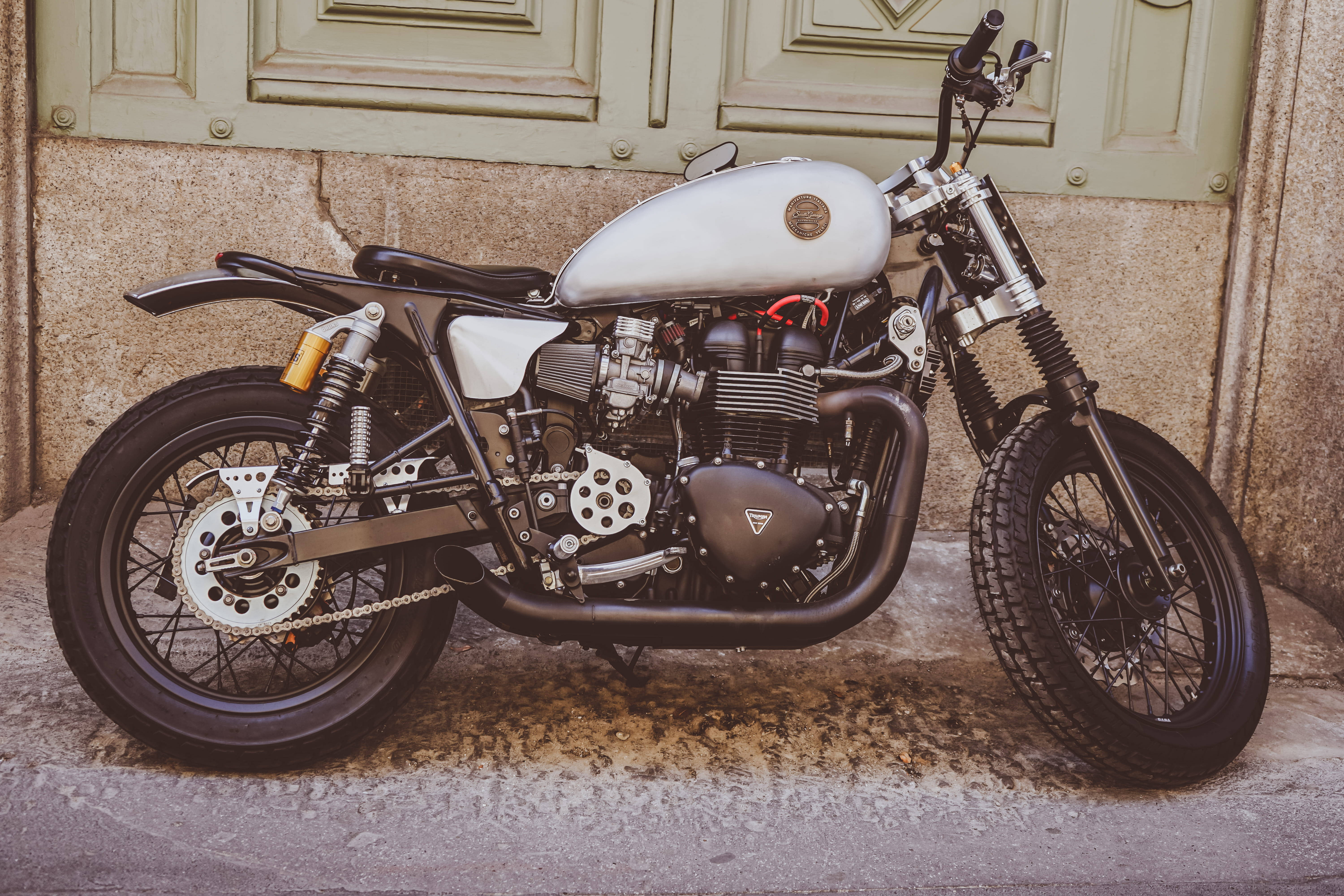 white and black bobber motorcycle, silver and black, custom motorcycle, 5K Desktop Wallpaper