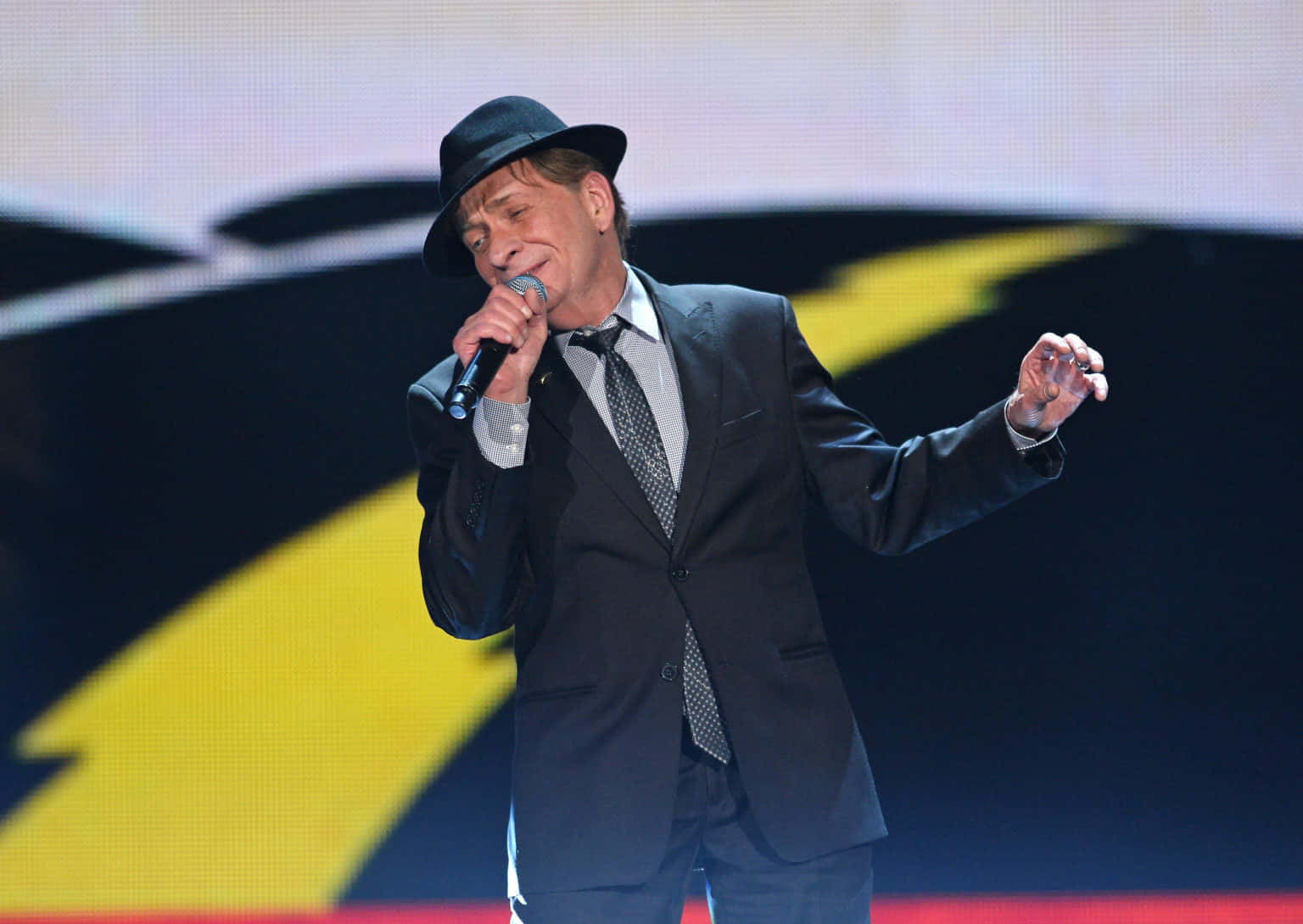 Bobby Caldwell, black suit, fedora, HD Desktop Wallpaper
