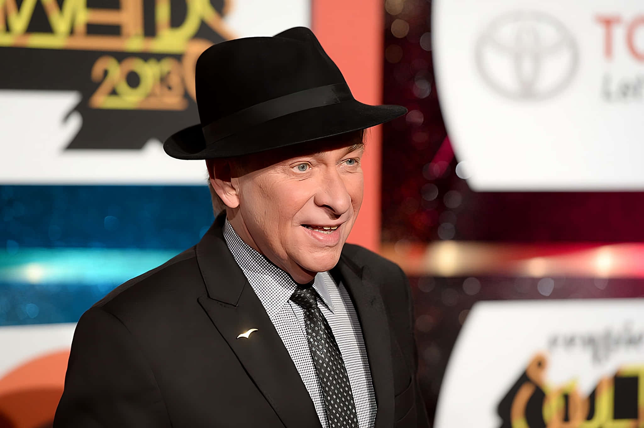Bobby Caldwell, black fedora, suit, Full HD Desktop Wallpaper