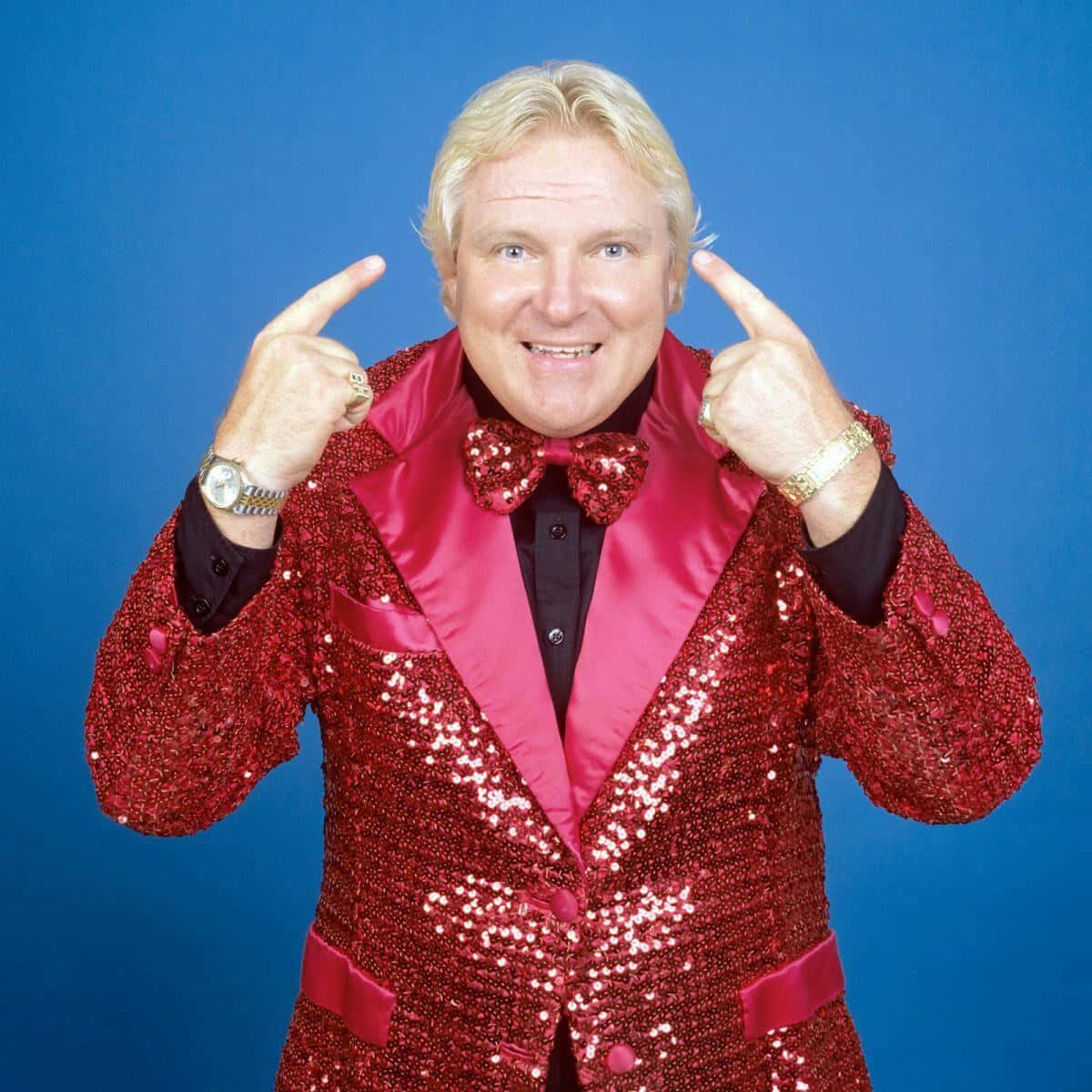 Bobby Heenan, red sequined suit, matching bowtie, SD Desktop Wallpaper