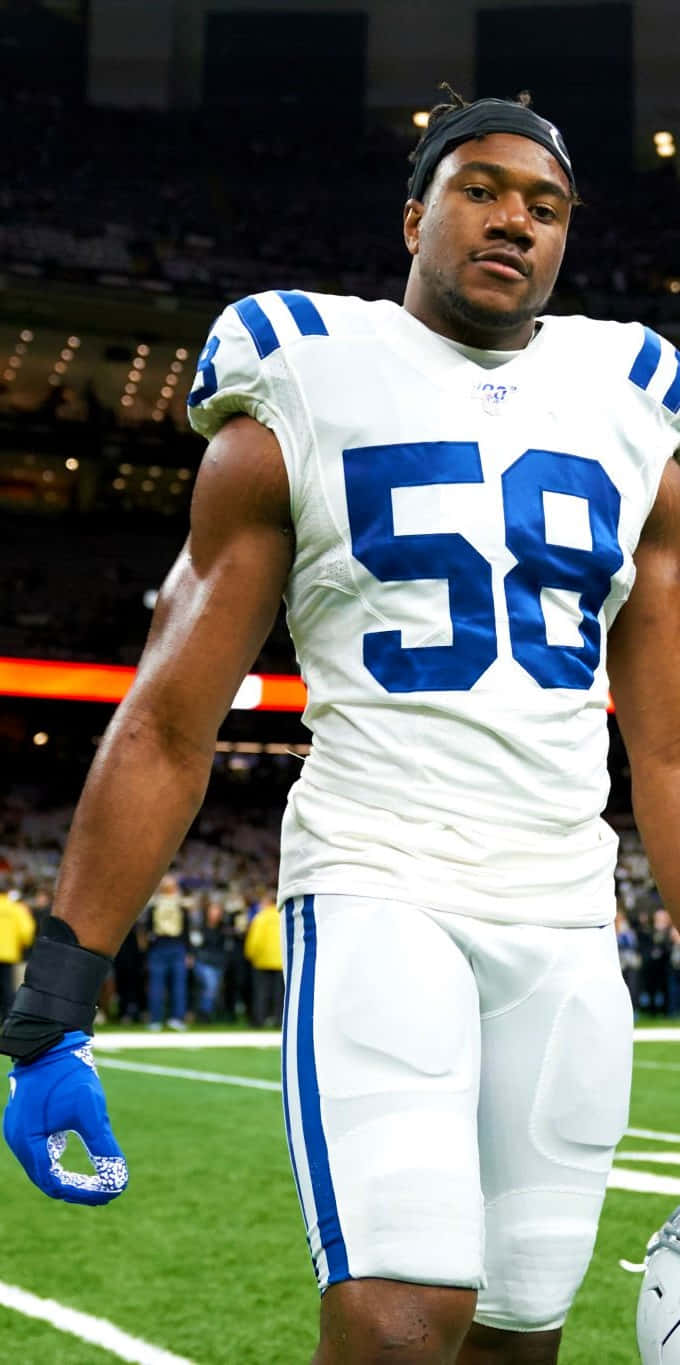 Bobby Okereke, white and blue uniform, number 58, HD Phone Wallpaper