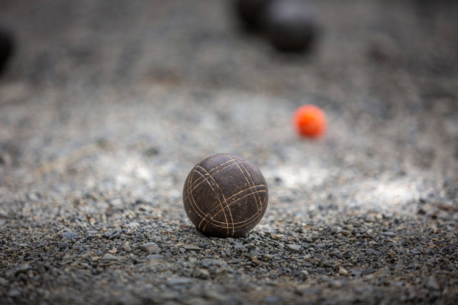 bocce ball, dark wooden boule, white grid lines, HD Desktop Wallpaper