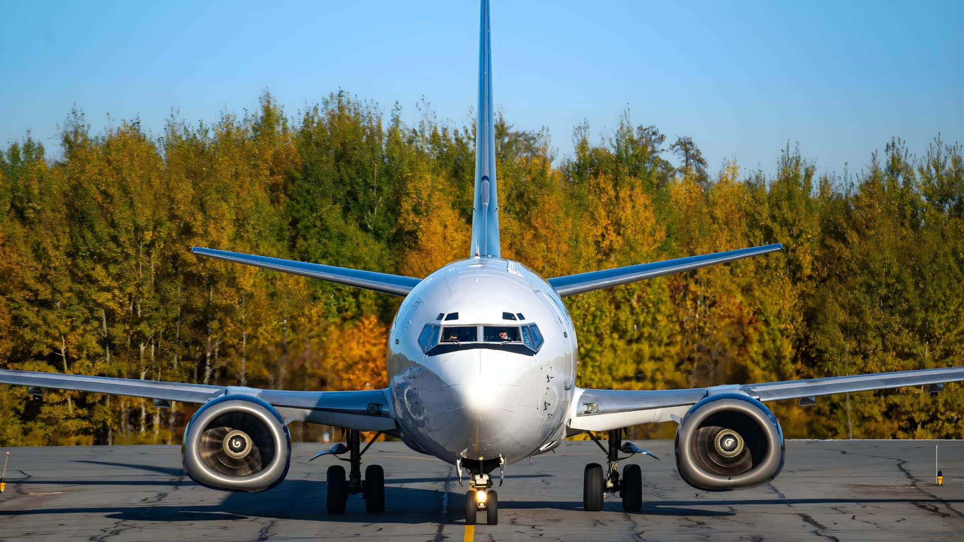 Boeing 737, silver, tarmac, Full HD Desktop Wallpaper