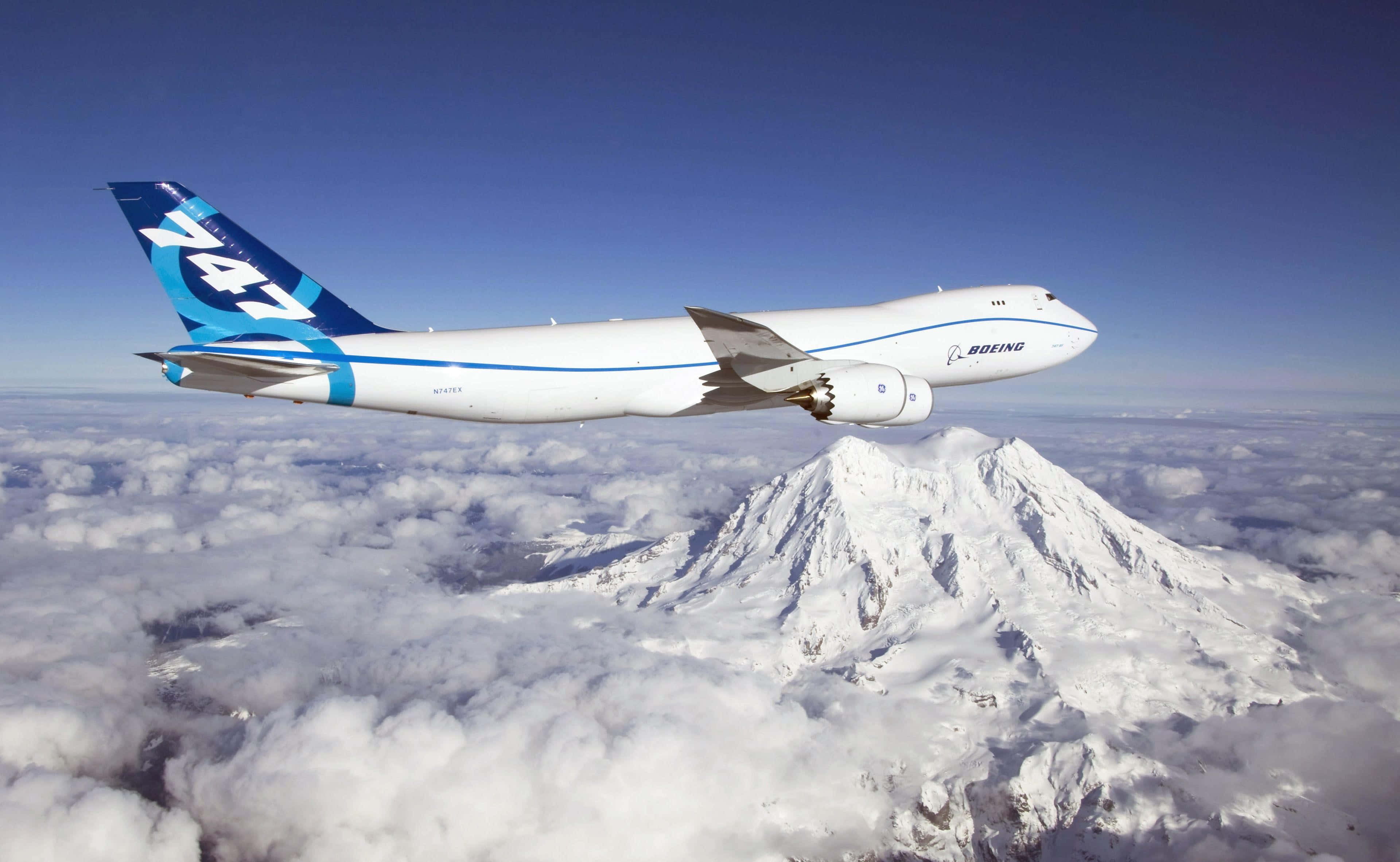 Boeing 747, white, fluffy clouds, 4K Desktop Wallpaper