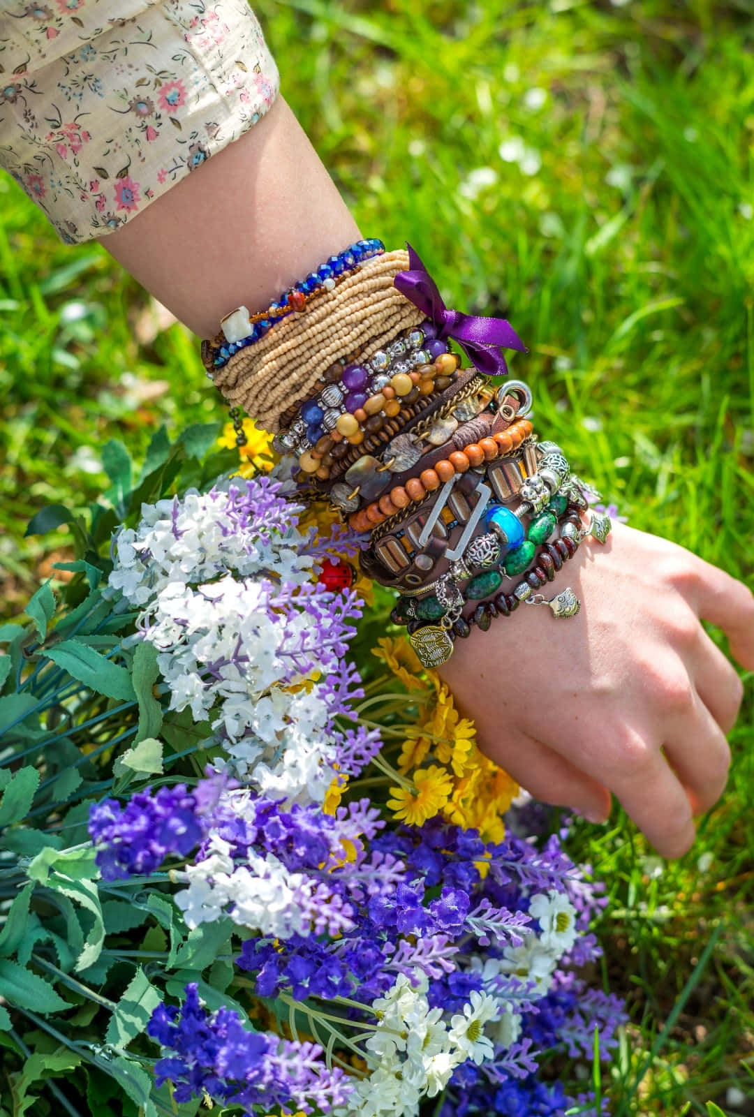 boho hippie bracelets, floral backdrop, vibrant purple white and yellow flowers, HD Phone Wallpaper