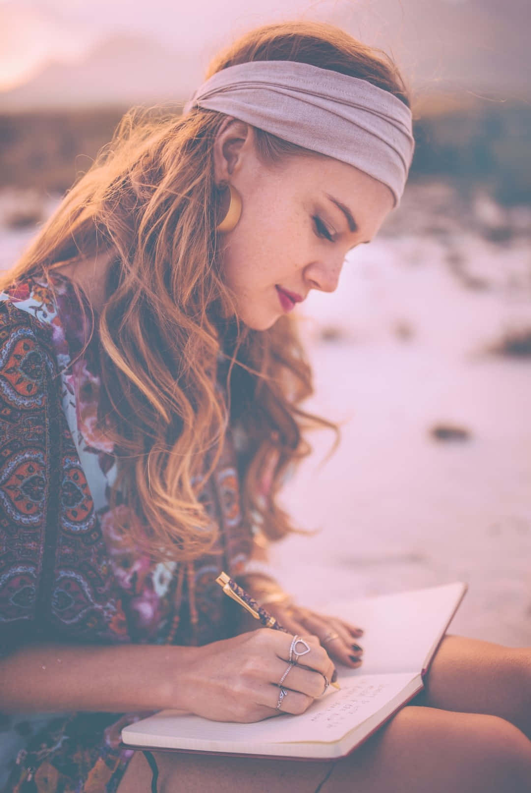 boho hippie woman, long wavy hair, headband, HD Phone Wallpaper