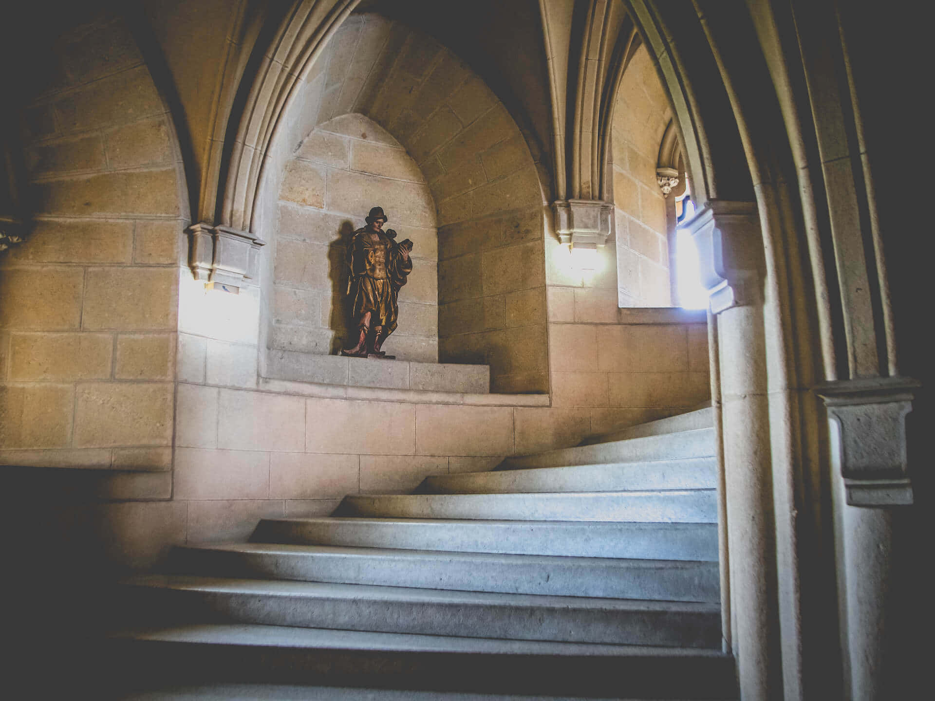 staircase, Bojnice Castle, vaulted Gothic arches, Full HD Desktop Wallpaper