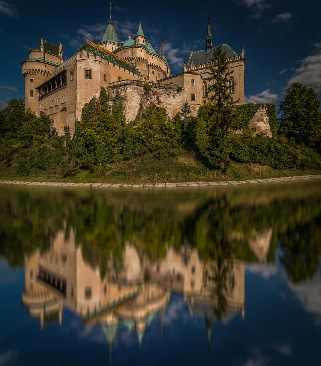 Bojnice Castle, moat, green roofs, HD Phone Wallpaper
