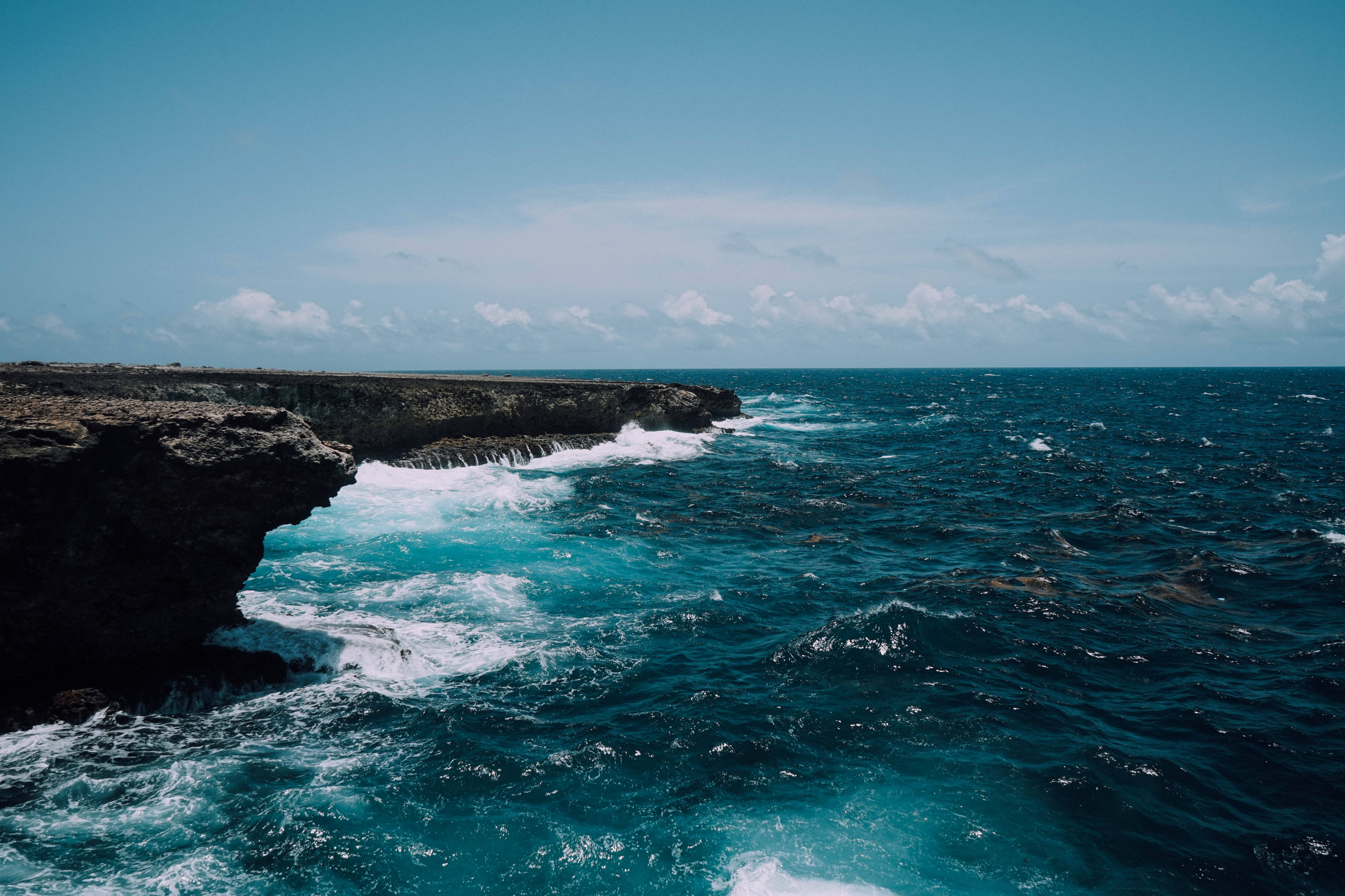 Bonaire, turquoise waves, rugged cliffs, 5K Desktop Wallpaper