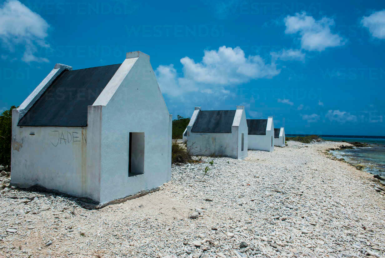 Bonaire, slave huts, blue tinted, SD Desktop Wallpaper