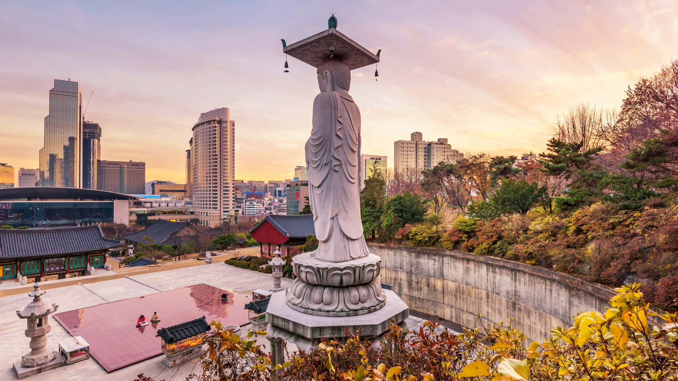 Bongeunsa Temple, stone Buddha statue, temple courtyard, 2K Desktop Wallpaper