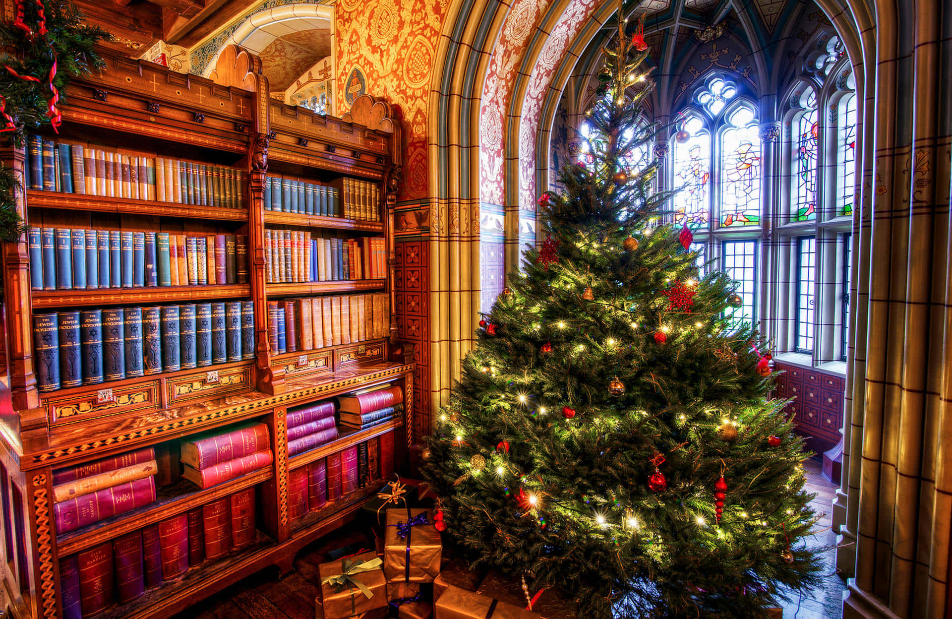 Home Library, Christmas tree, red ornaments, Full HD Desktop Wallpaper