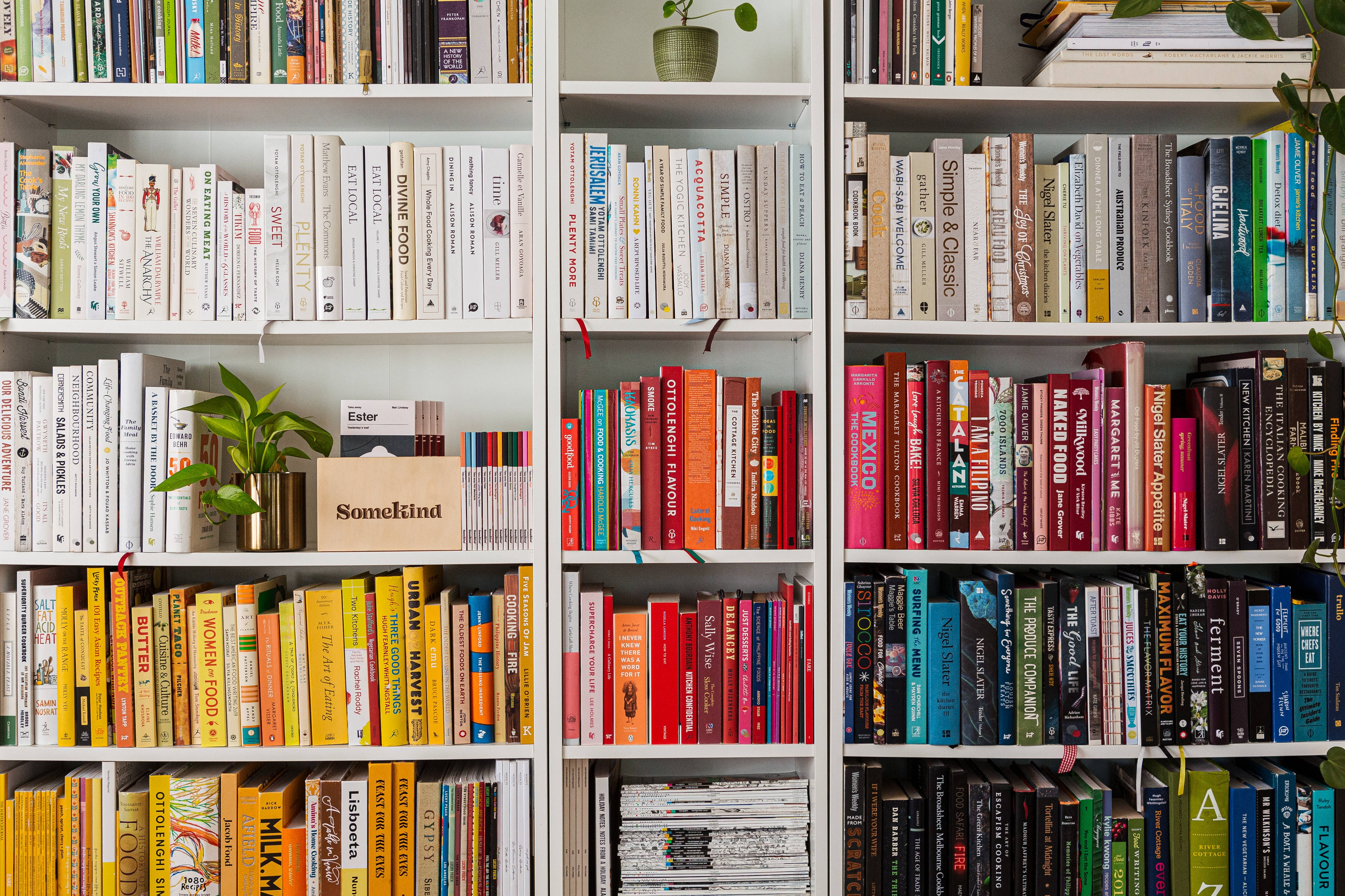 gradient color books, white bookshelves, colorful cookbooks, 4K Desktop Wallpaper