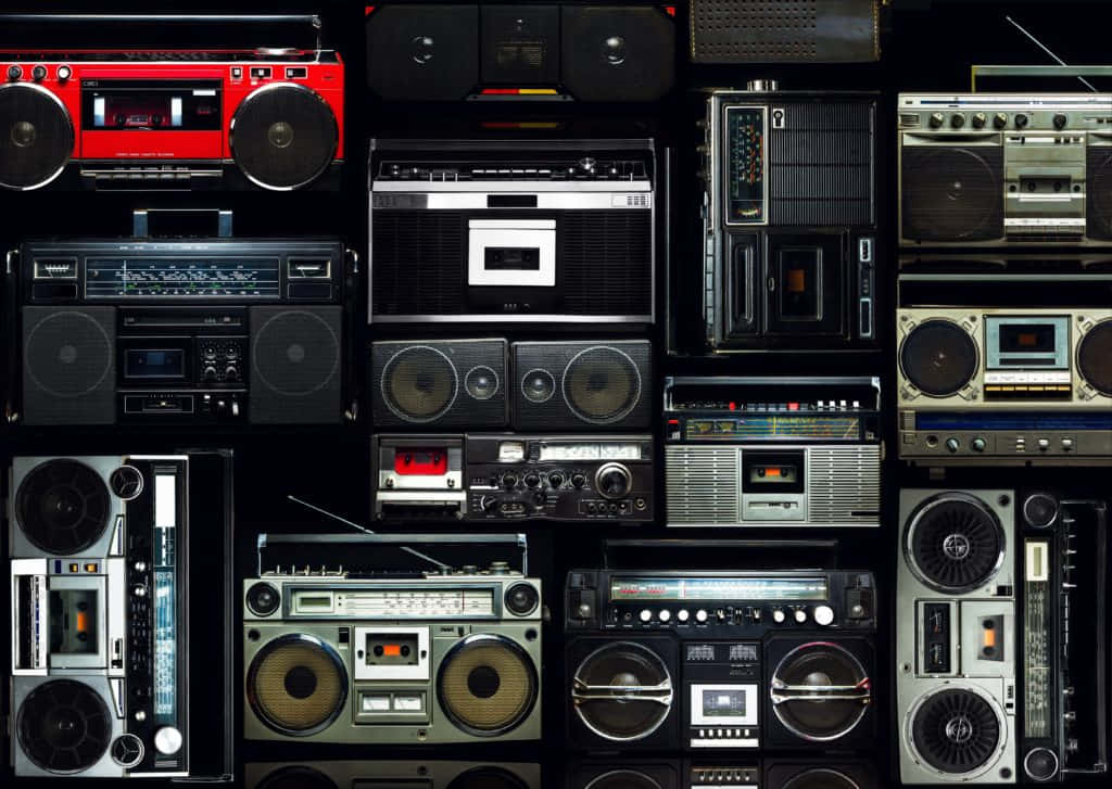 vintage boombox, red, silver, SD Desktop Wallpaper