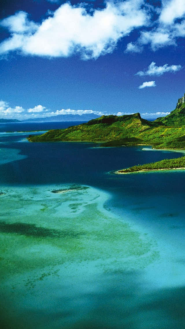 Bora Bora, turquoise lagoon, lush green hills, SD Phone Wallpaper