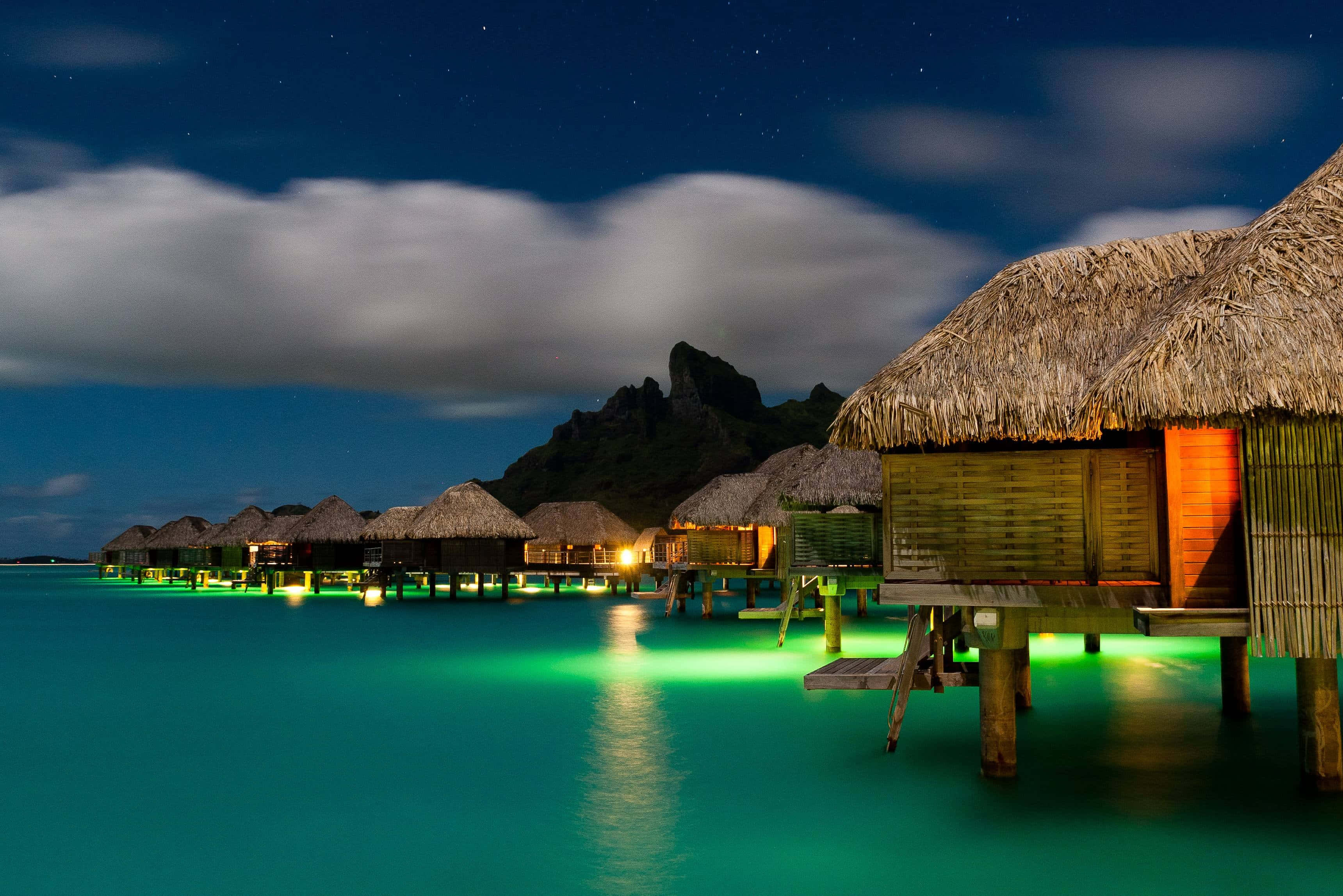 Bora Bora Beach, overwater bungalows, sunset, 2K Desktop Wallpaper