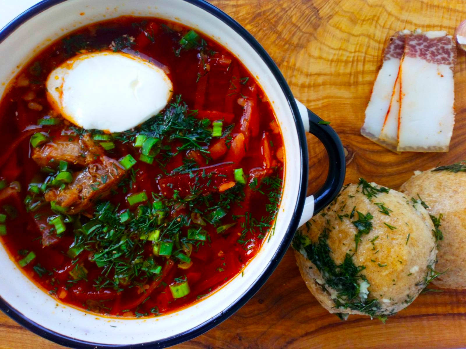 borscht, spinach bread, sour cream, HD Desktop Wallpaper