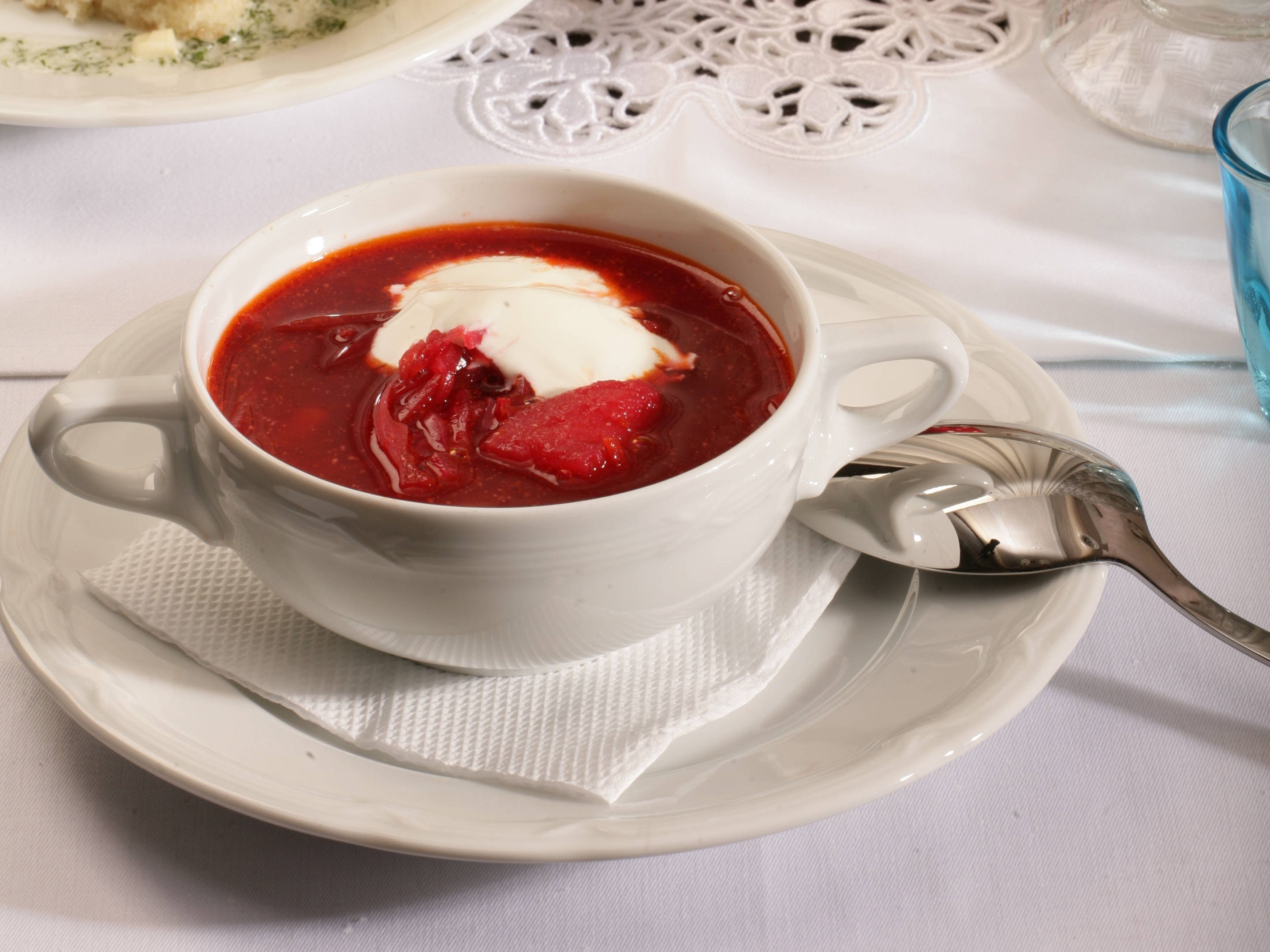 borscht, red soup, sour cream, 2K Desktop Wallpaper