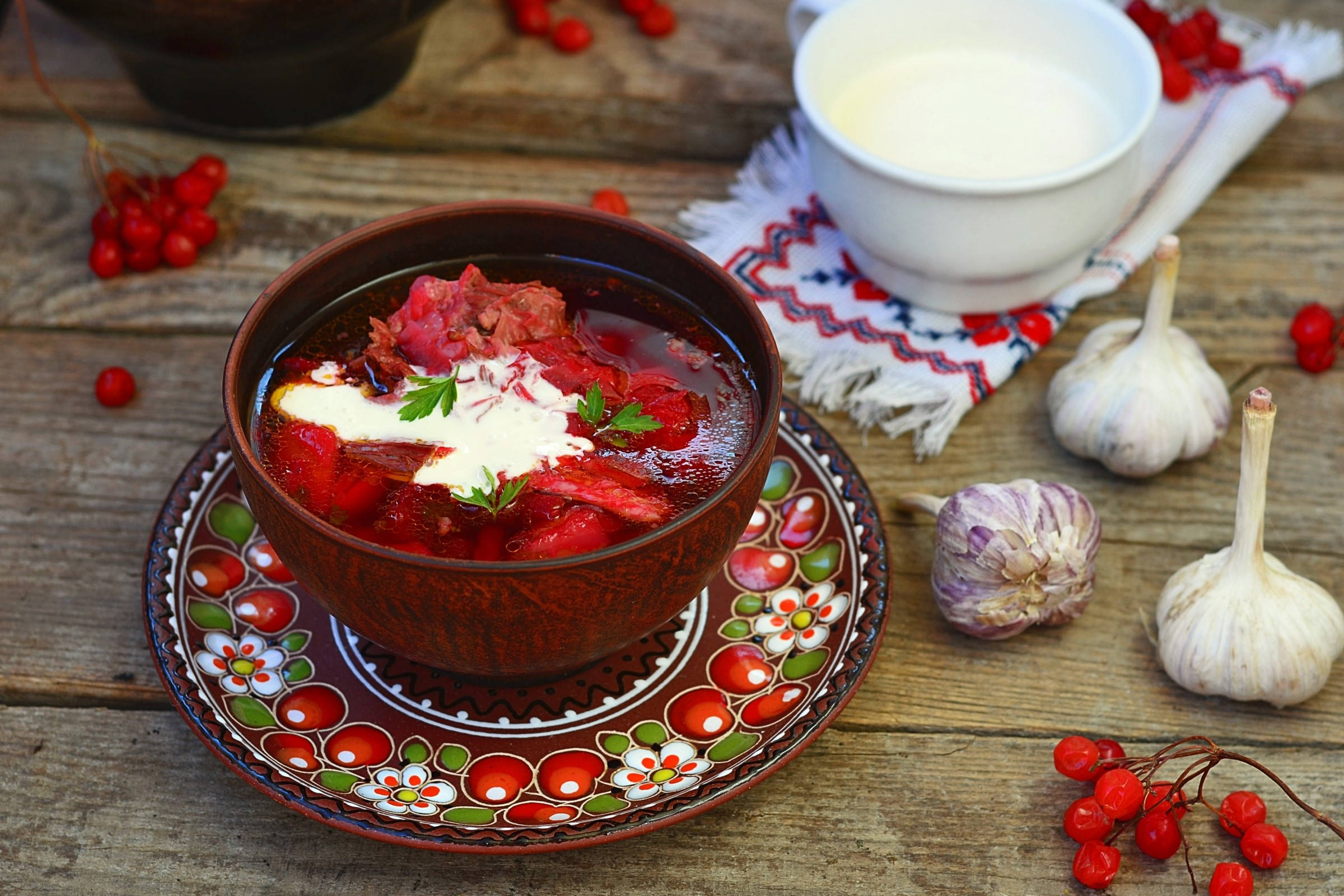 creamy garlic borscht, sour cream, parsley, Full HD Desktop Wallpaper