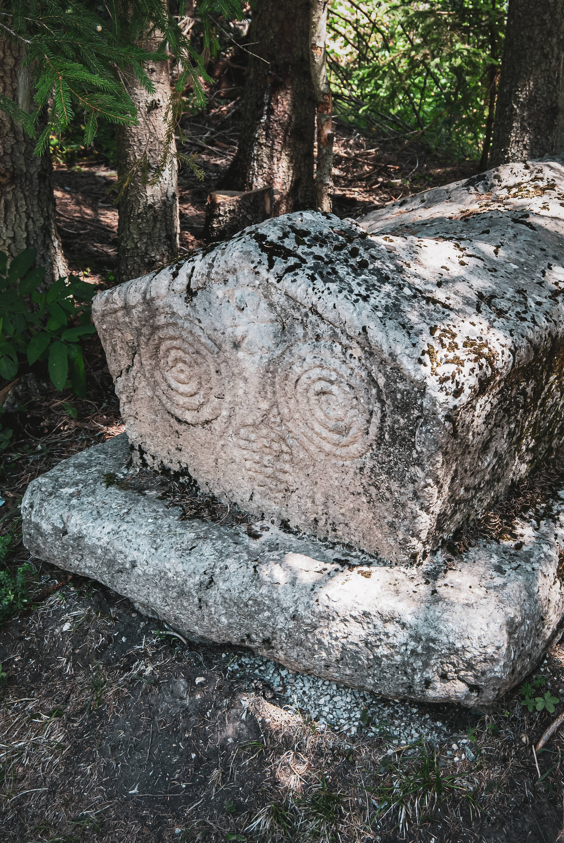 Bosnia And Herzegovina, stecak tombstone, spiral eyes, 2K Phone Wallpaper
