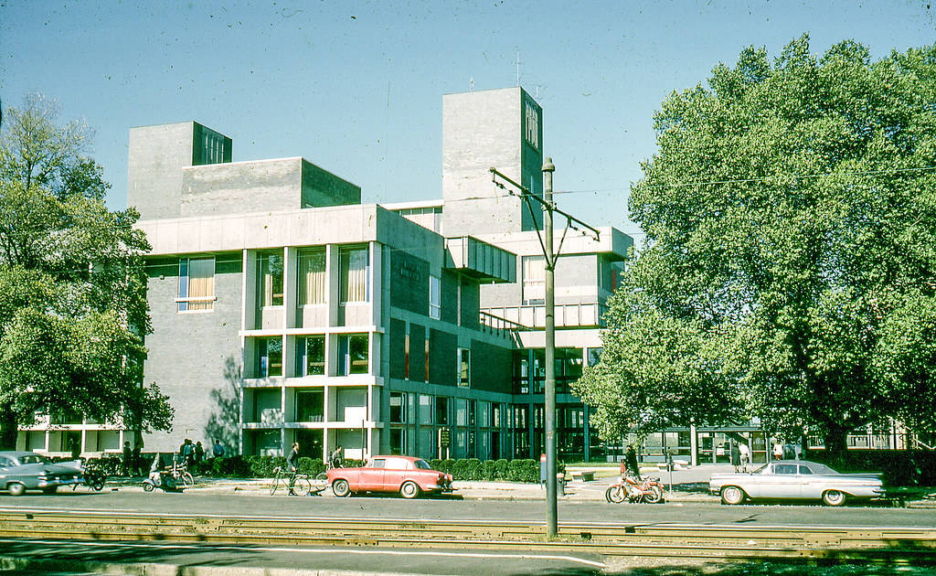 Boston University, mid-century modernist concrete building, geometric towers, SD Desktop Wallpaper