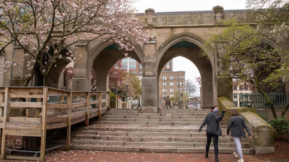 Boston University, stone steps, historic arched bridge, SD Desktop Wallpaper