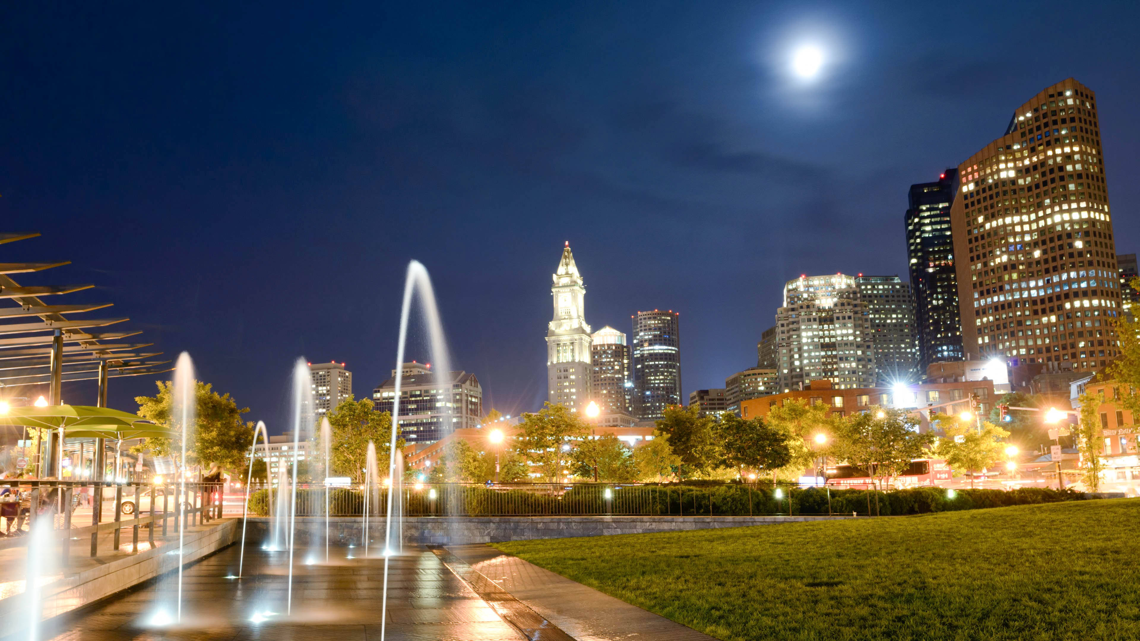 Boston, fountains, moonlit city skyline, 4K Desktop Wallpaper