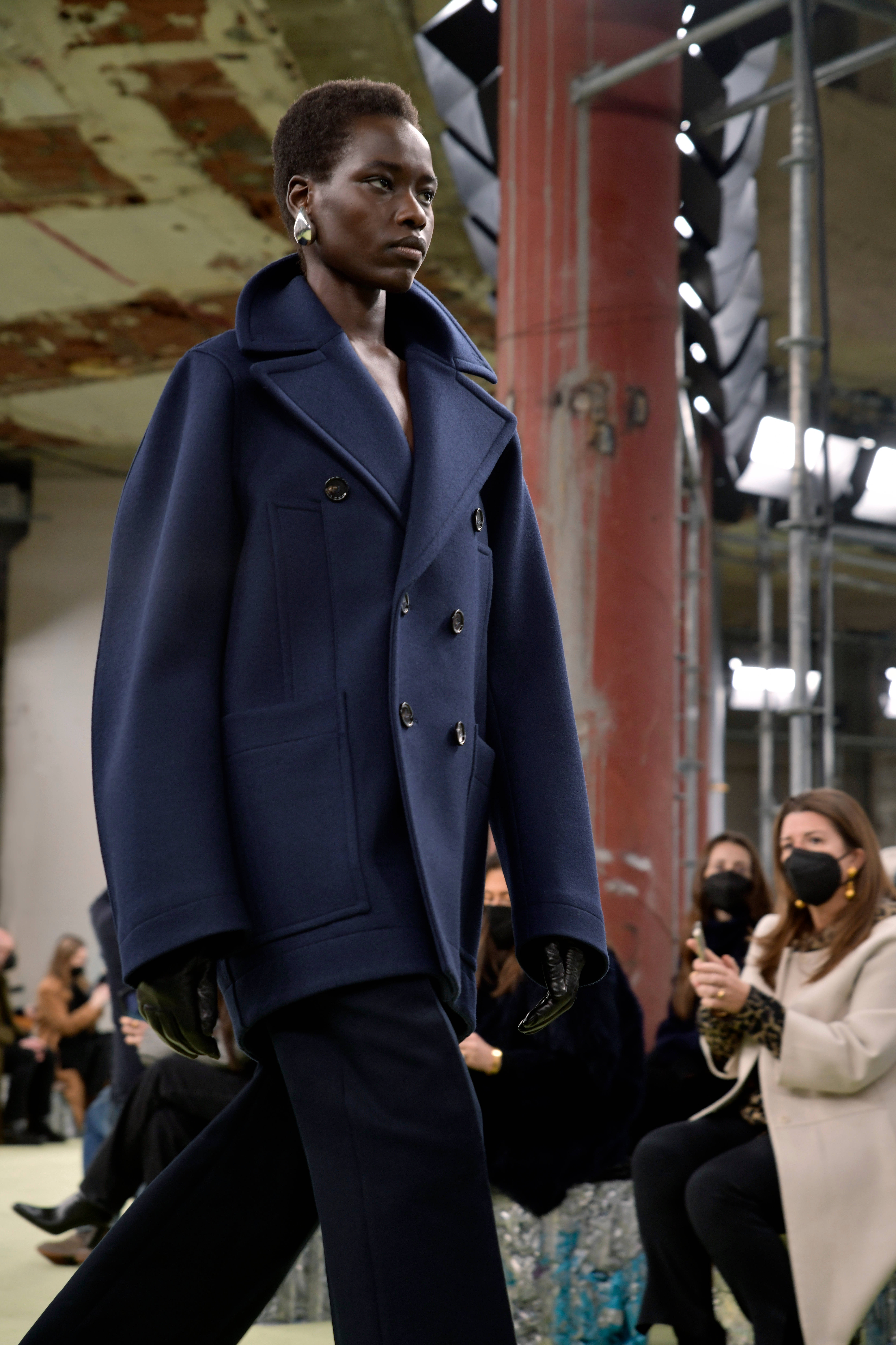 Bottega Veneta, navy coat, industrial runway, 8K Phone Wallpaper