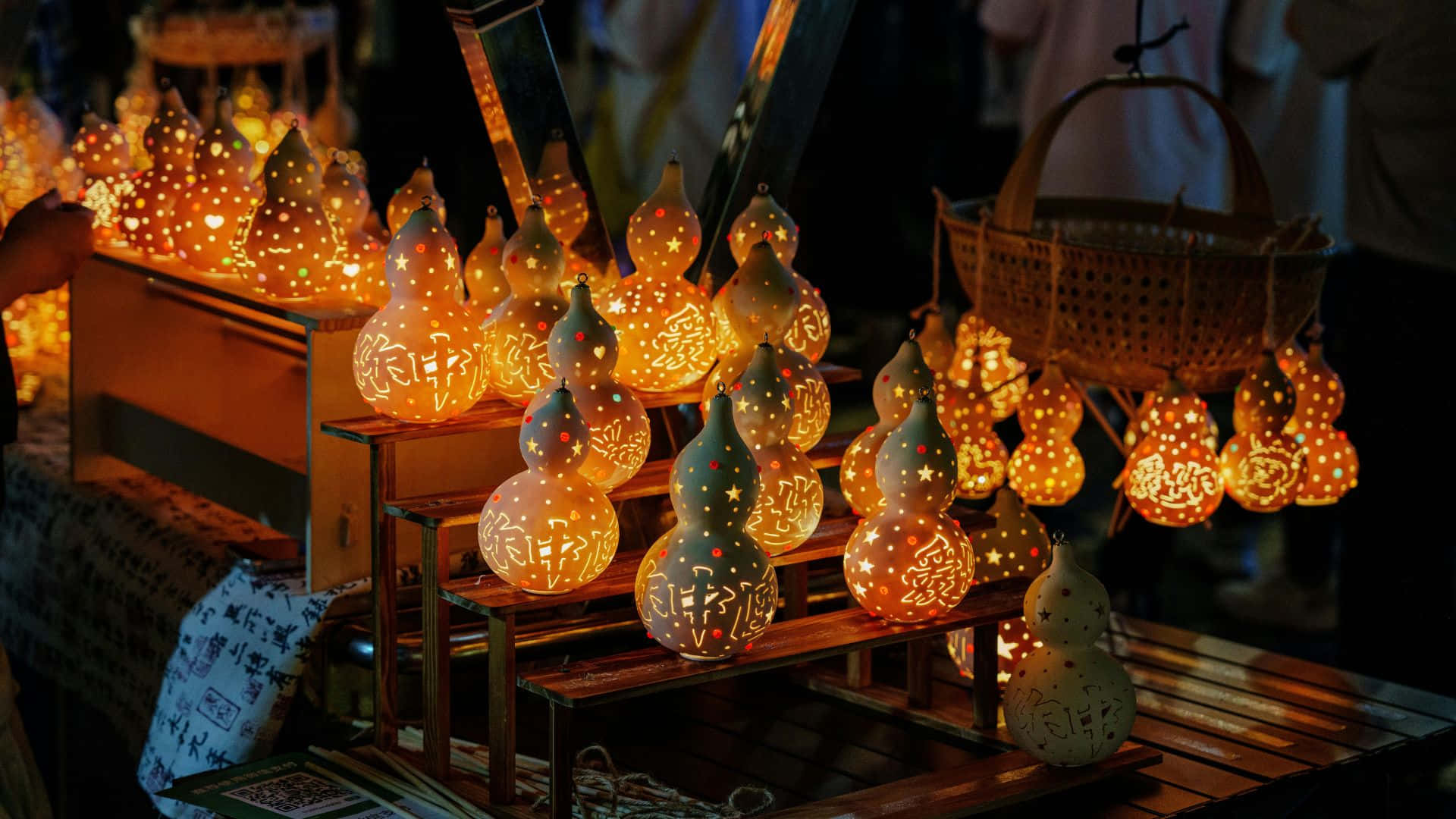 Bottle Gourd Lamps, star cutouts, character cutouts, Full HD Desktop Wallpaper