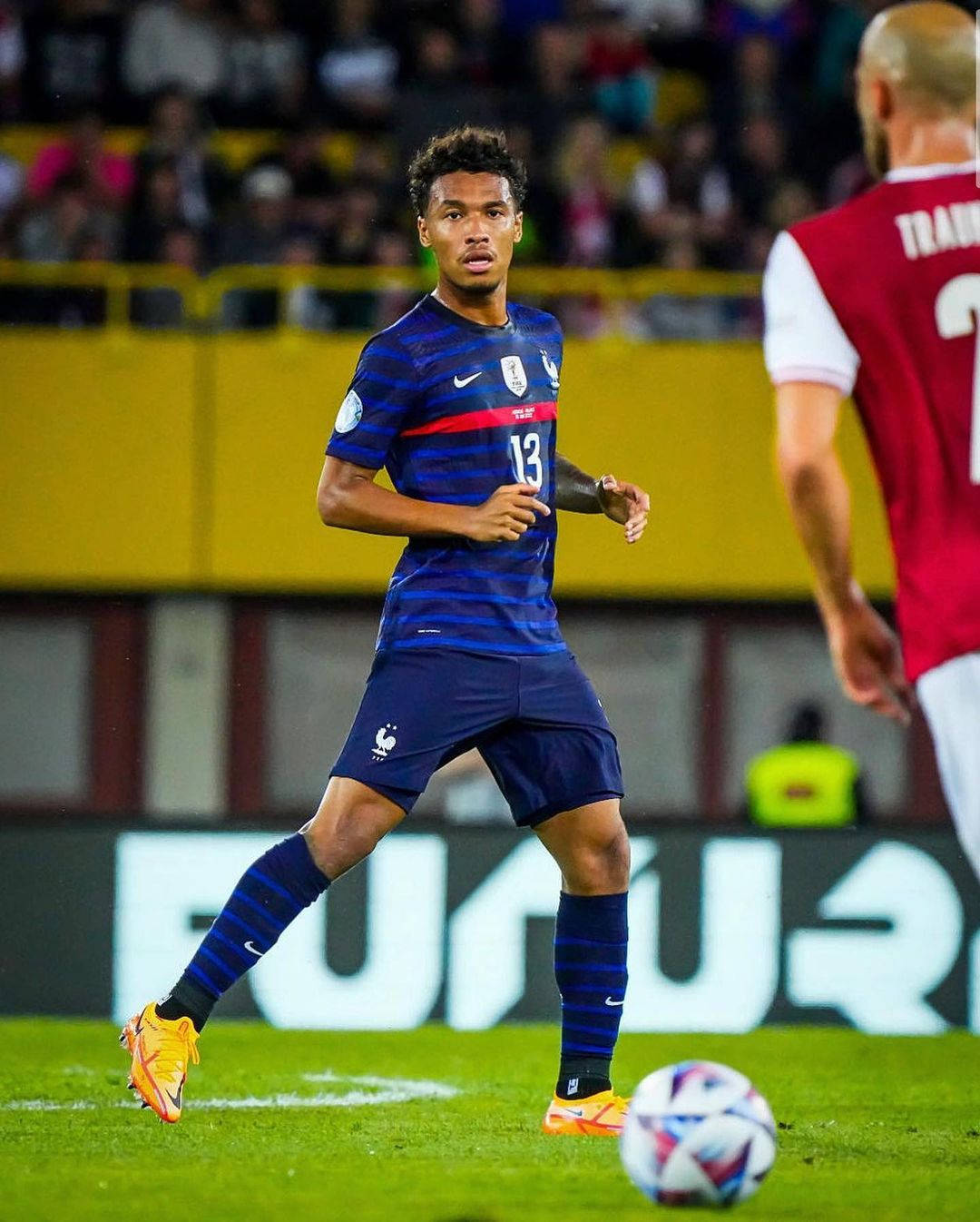 Boubacar Kamara, blue stripes, night match, HD Phone Wallpaper
